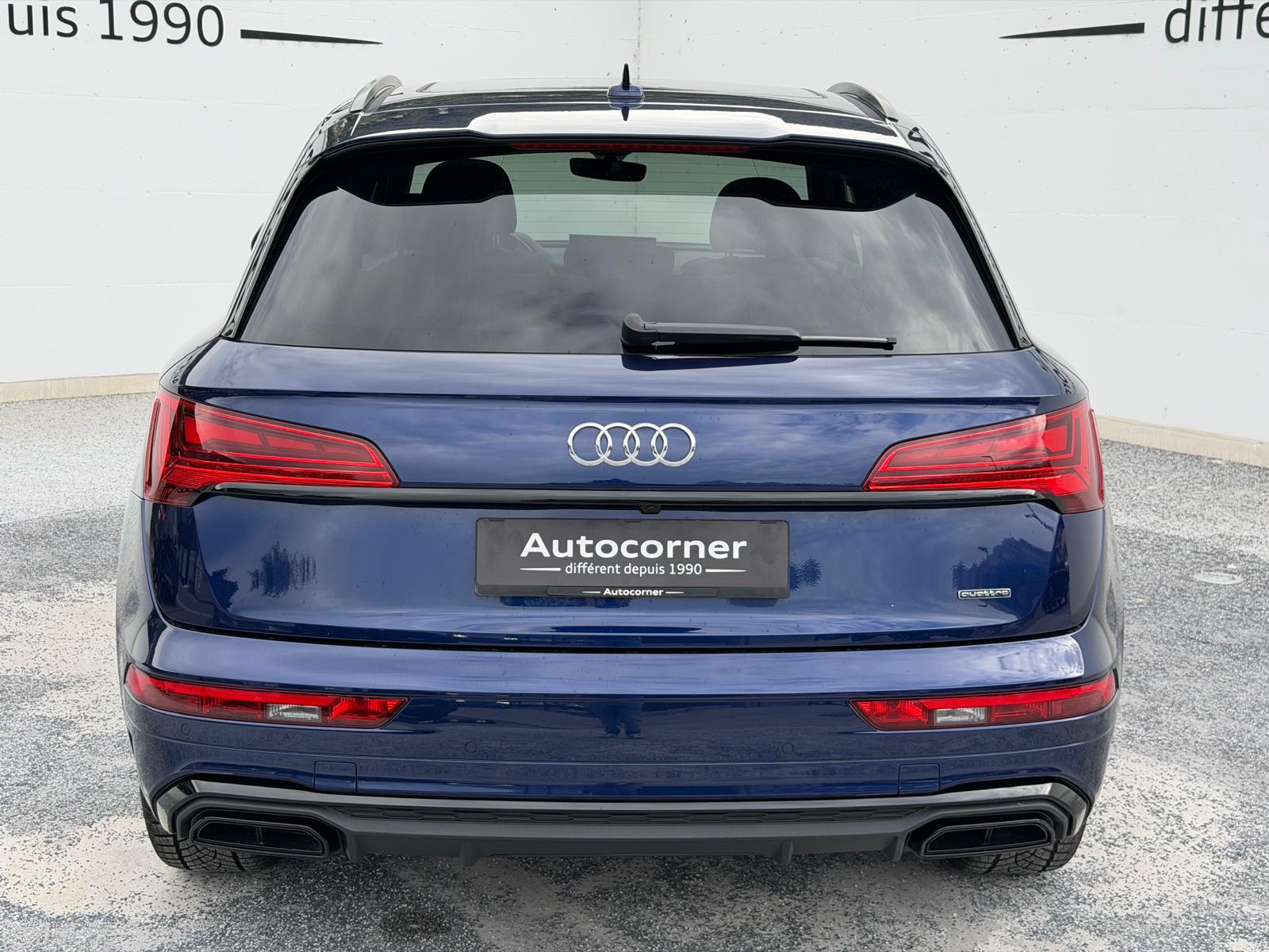 AUDI Q5 45 TFSI Black Edition quattro S-tronic-image-4