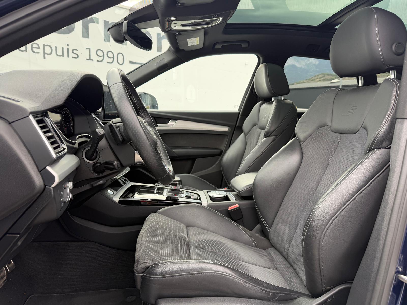 AUDI Q5 45 TFSI Black Edition quattro S-tronic-image-7