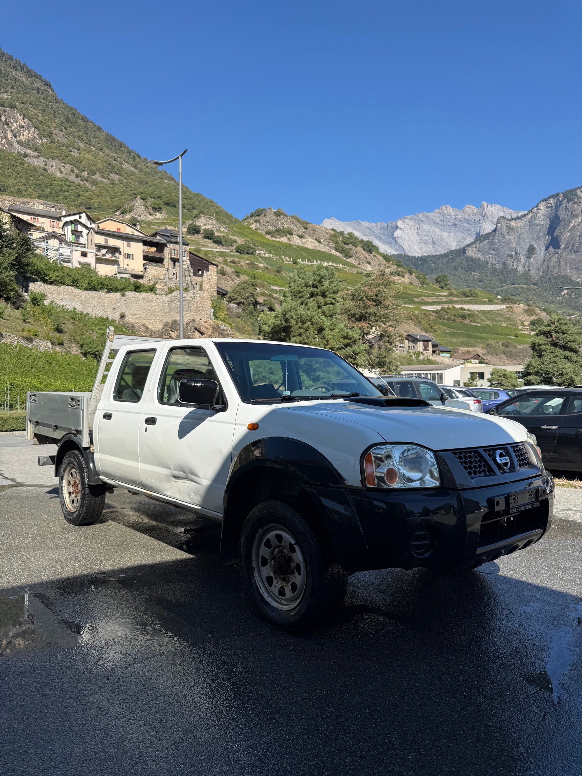 NISSAN NP300 4x4 Double Cab-image-2