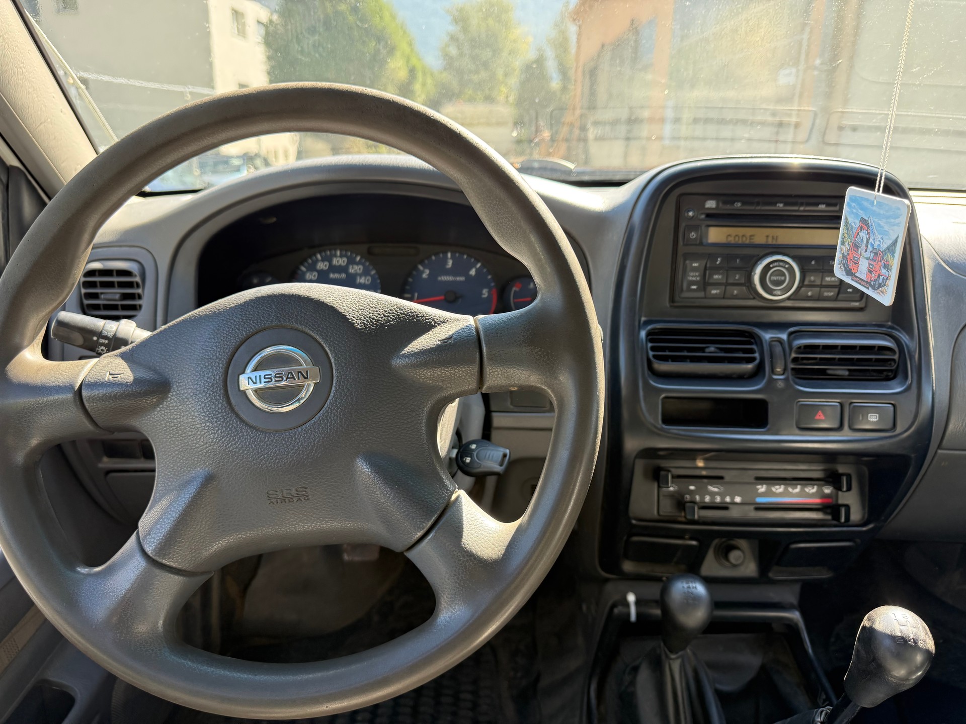 NISSAN NP300 4x4 Double Cab-image-9