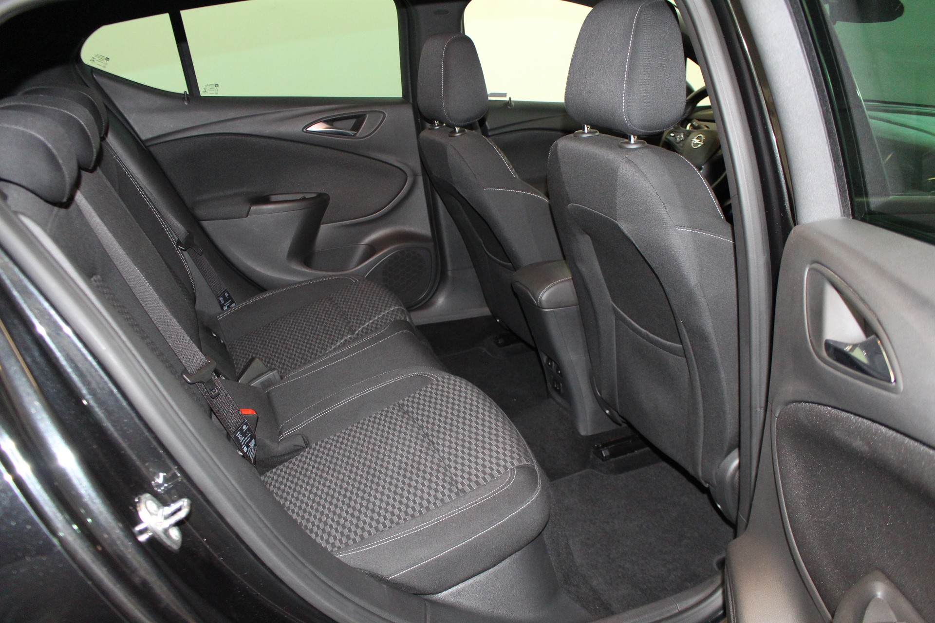OPEL Astra 1.6 CDTI BiT. Dynamic S/S-image-9