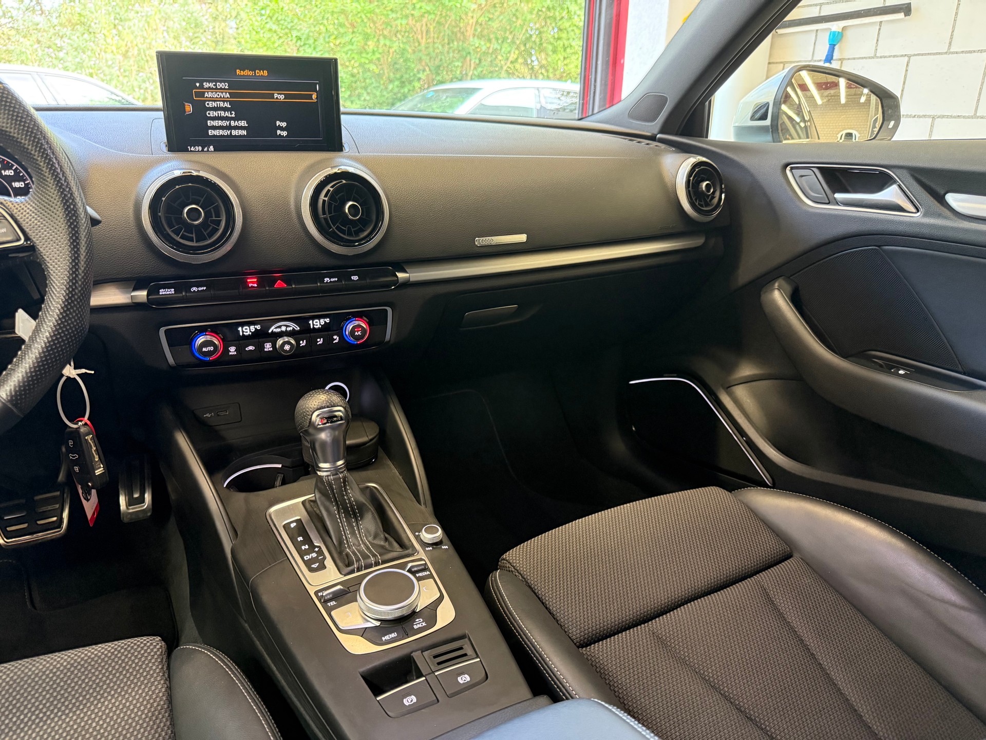 AUDI A3 Sportback 1.5 T FSI Sport S-Tronic-image-10