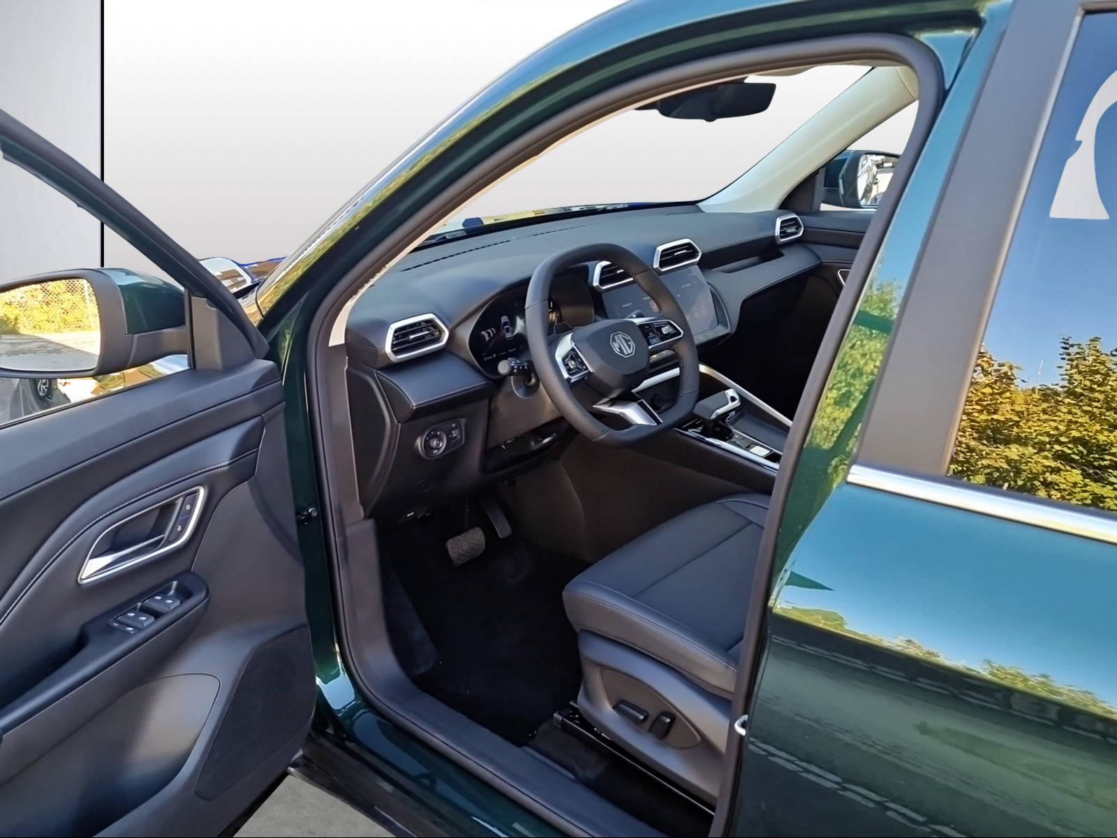 MG ZS 1.5 Hybrid+ Luxury-image-5