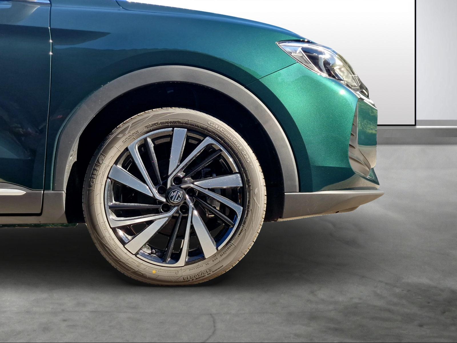 MG ZS 1.5 Hybrid+ Luxury-image-14