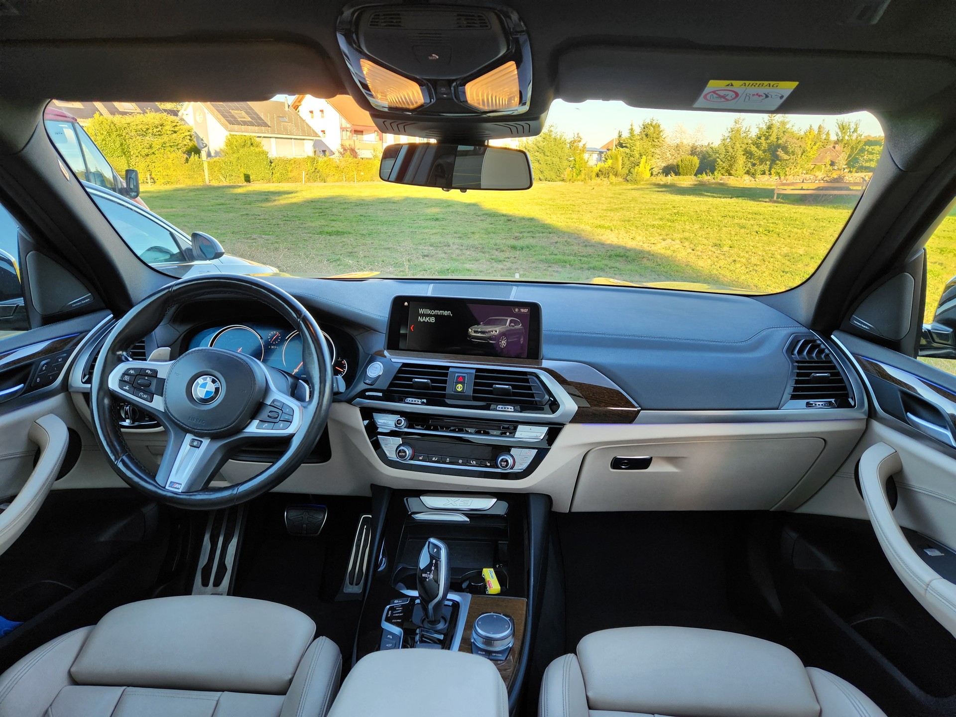 BMW 30d xDrive M-Sport Steptronic-image-3