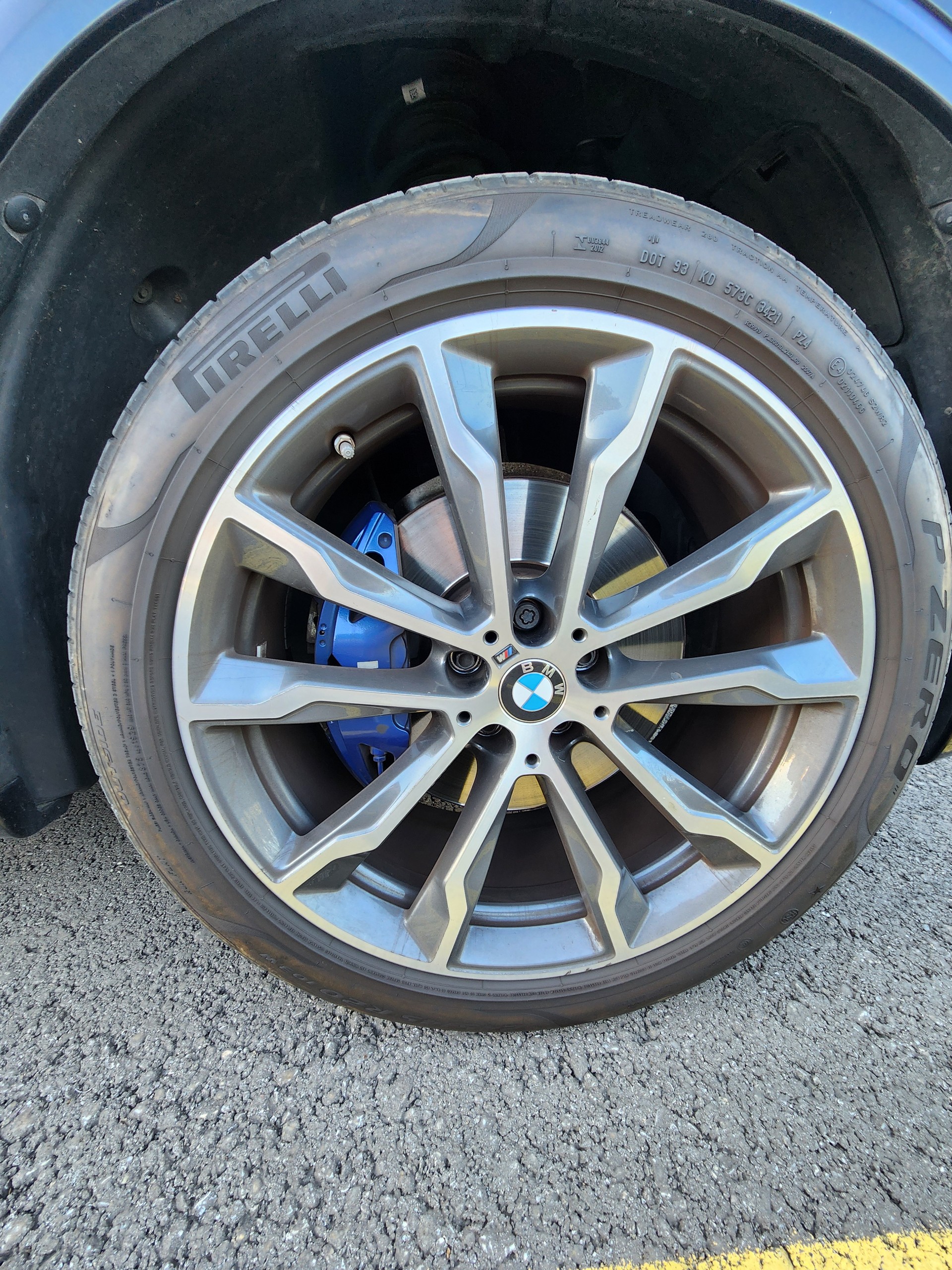 BMW 30d xDrive M-Sport Steptronic-image-2