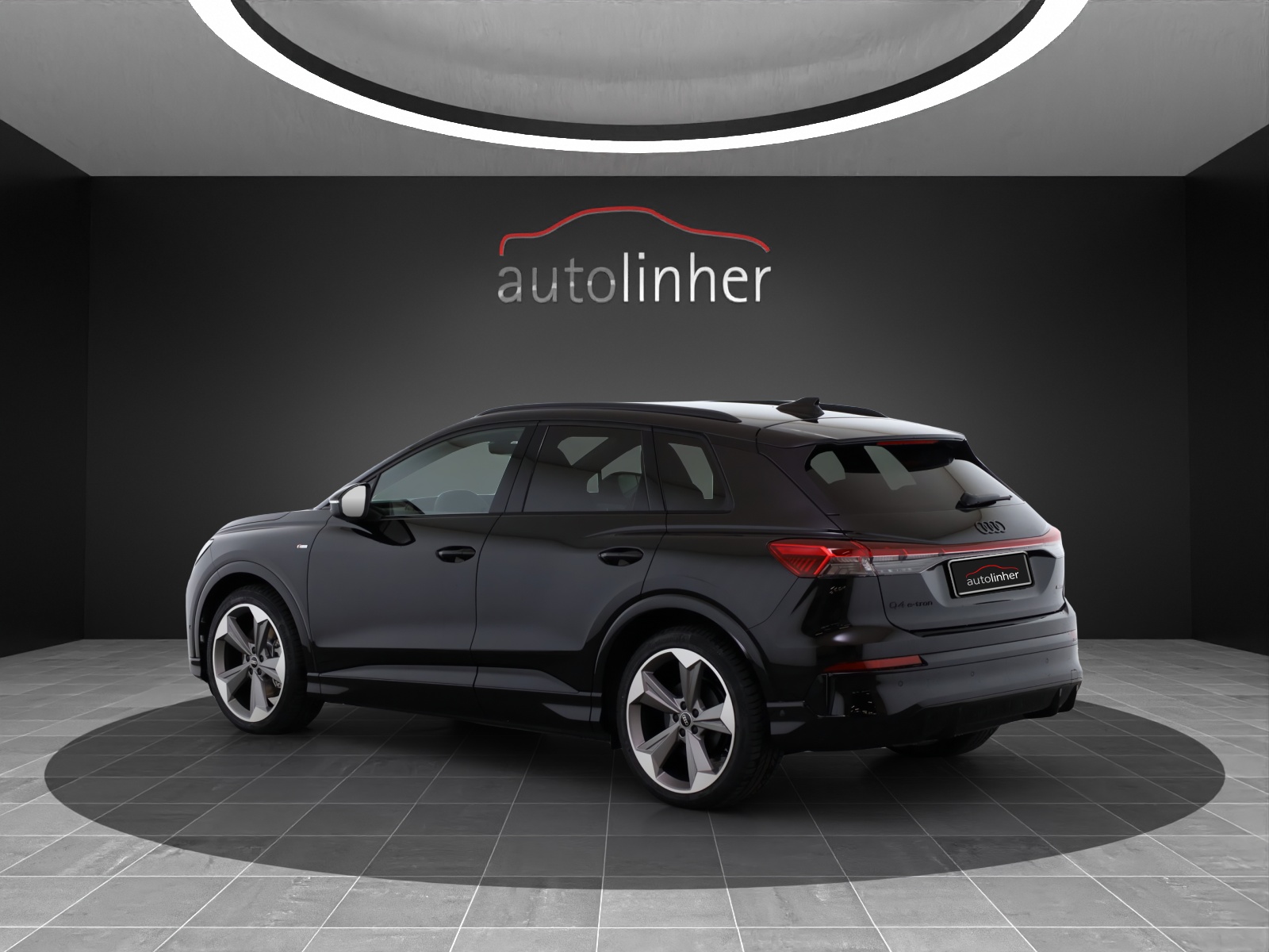 AUDI Q4 e-tron SUV quattro-showroom-element-2