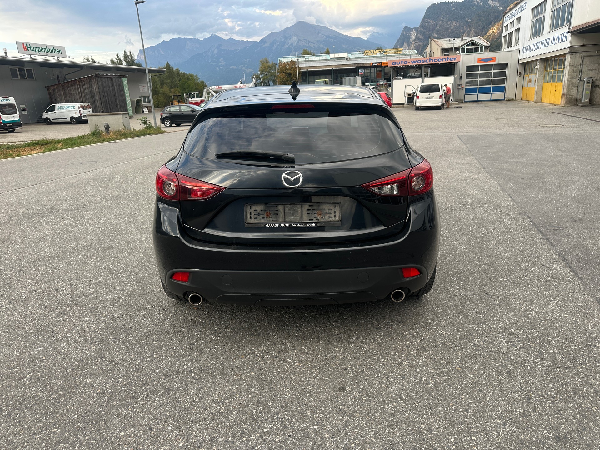MAZDA 3 2.2 16V CD Revolution-image-6