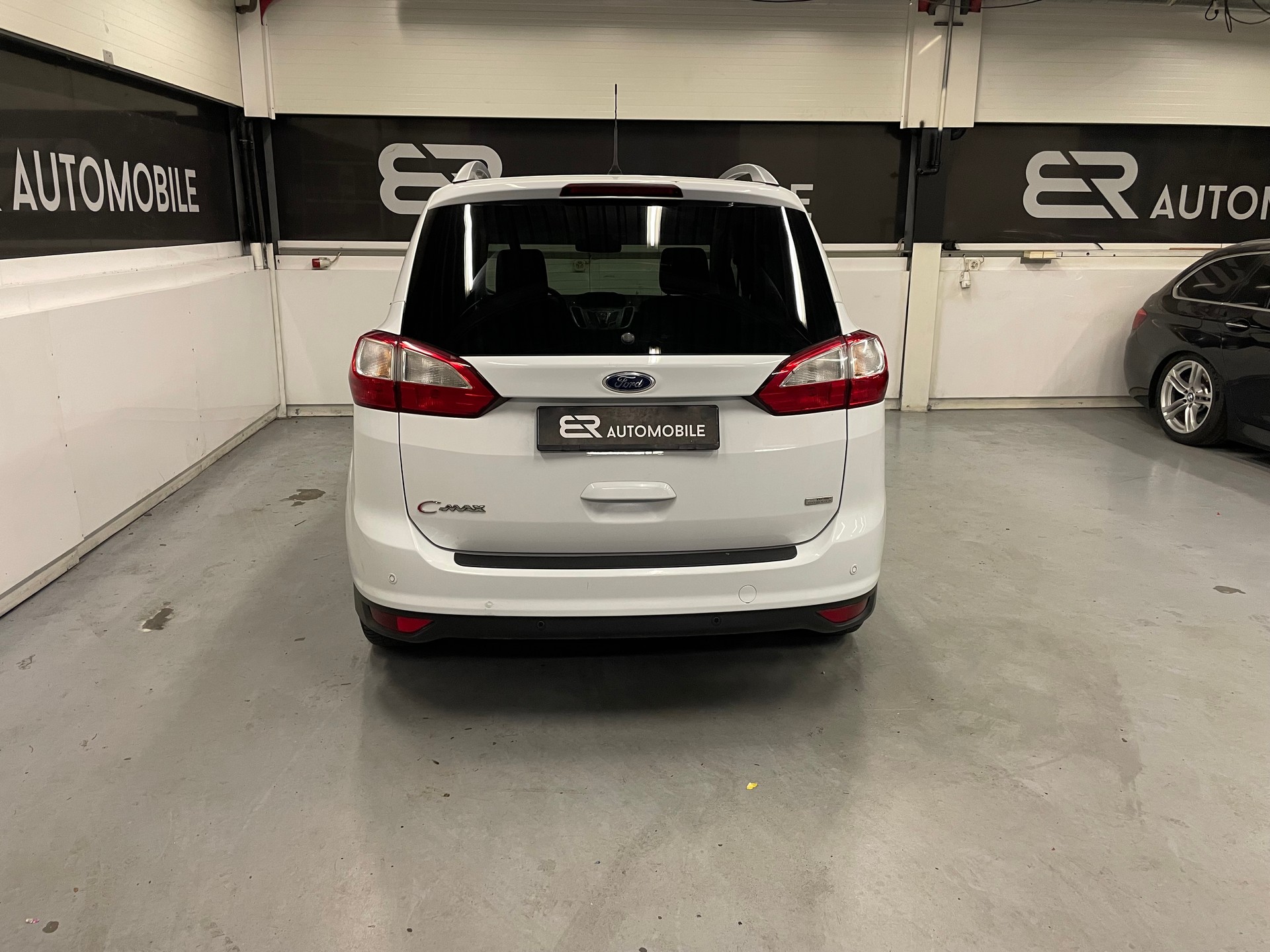 FORD Grand C-Max 1.0 SCTi Titanium 6-Plätze-image-5