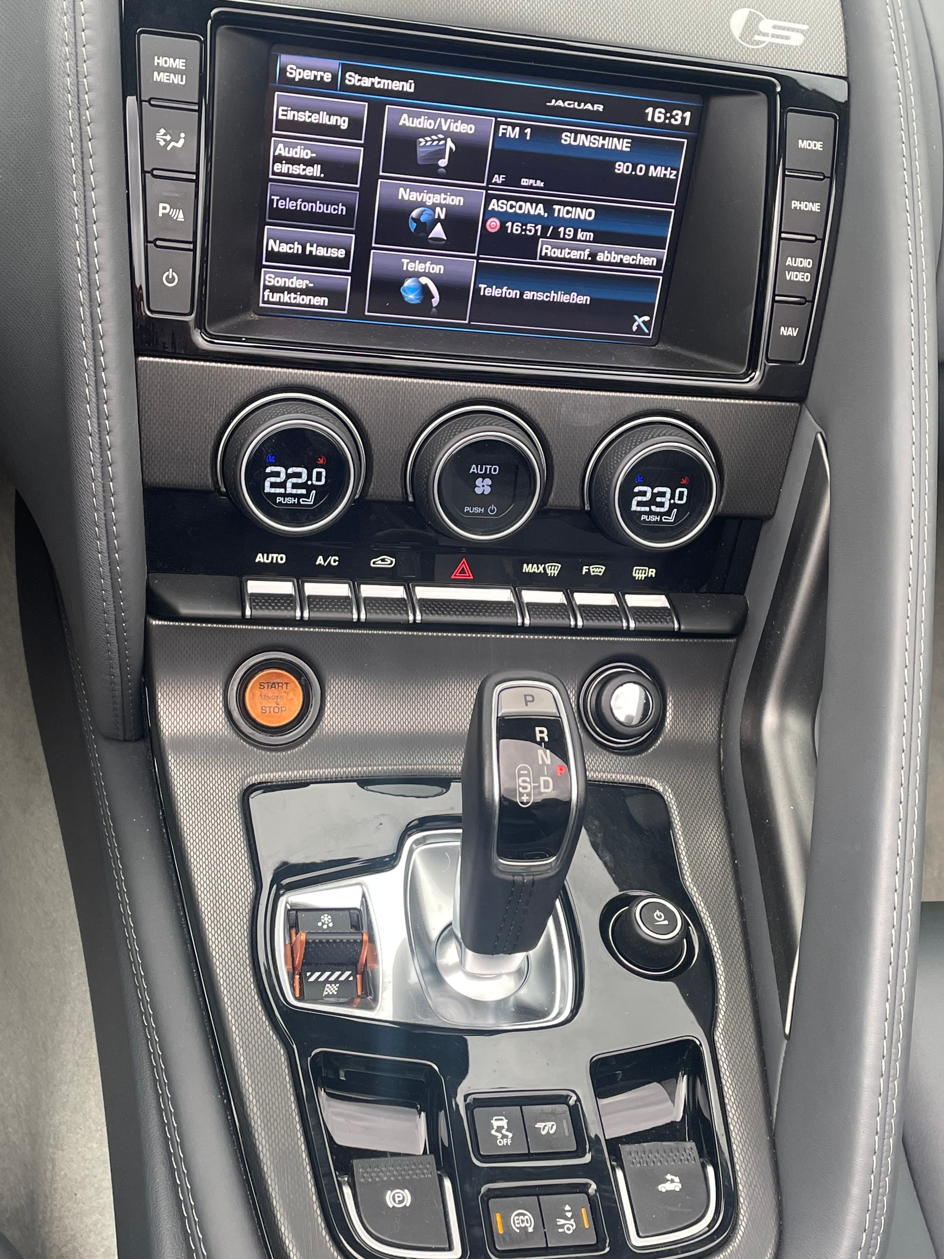 JAGUAR 5.0 L V8 Supercharged-image-6