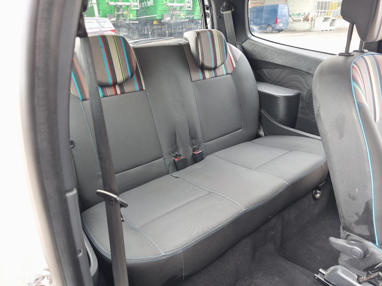 RENAULT Twingo 1.2 16V Swiss Edition-image-6