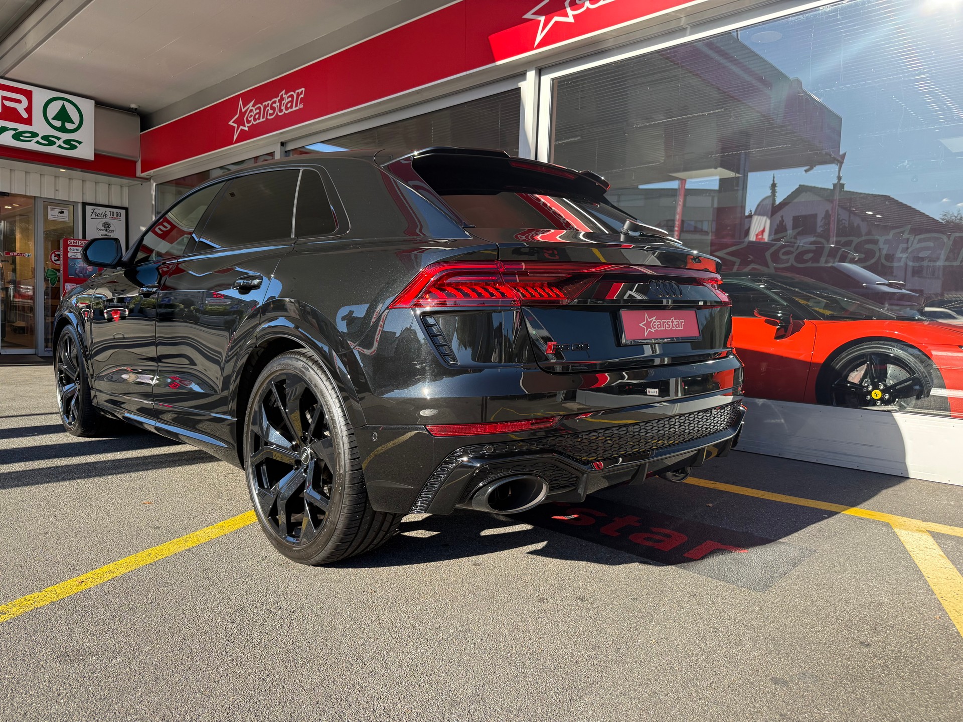 AUDI RSQ8 quattro tiptronic-image-2