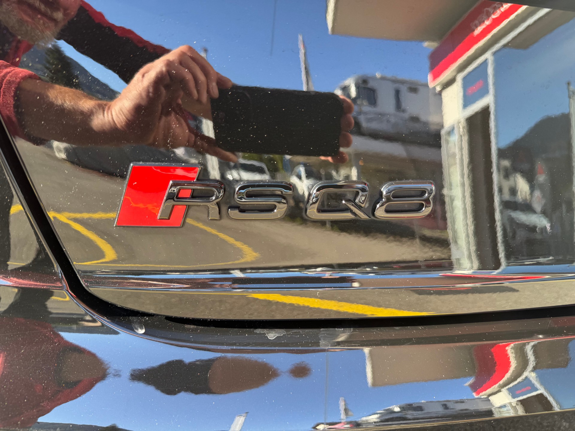 AUDI RSQ8 quattro tiptronic-image-5