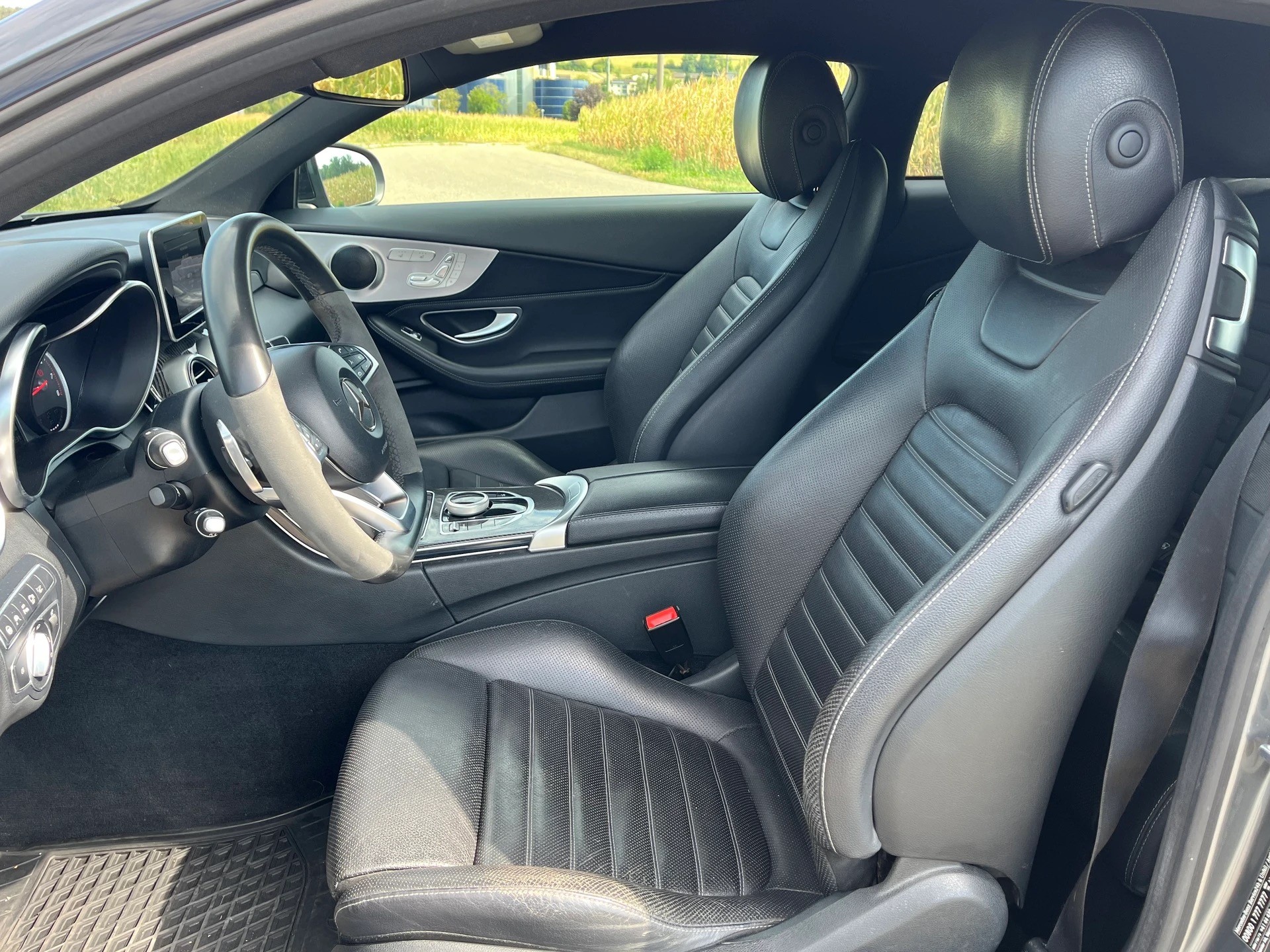 MERCEDES-BENZ C 400 Coupé AMG Line 4Matic 9G-tronic-image-9