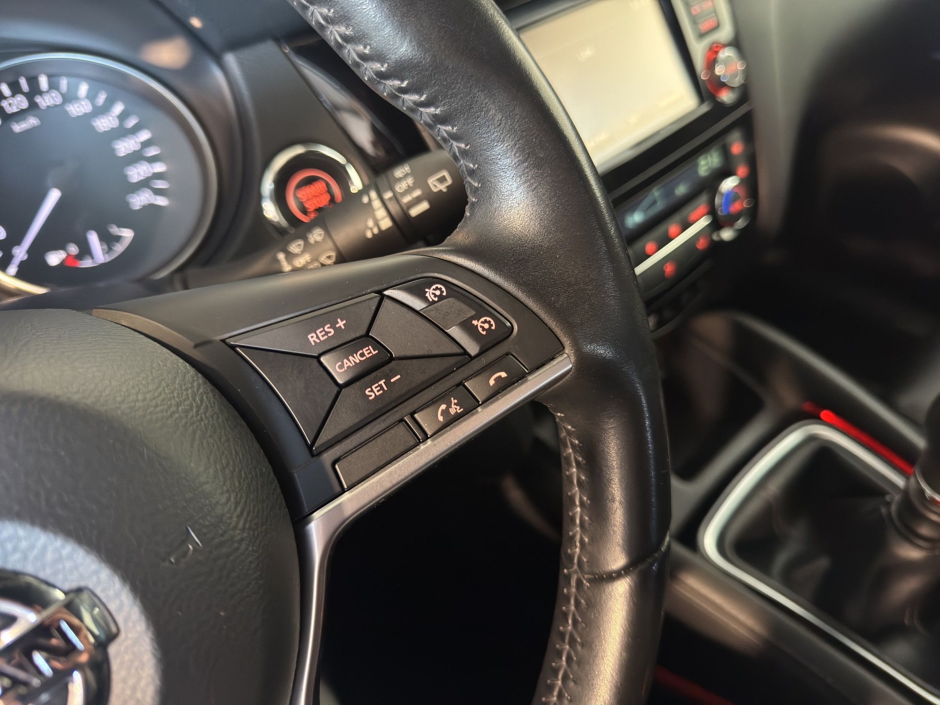 NISSAN Qashqai 1.6 dCi tekna+ ALL-MODE 4x4-image-21