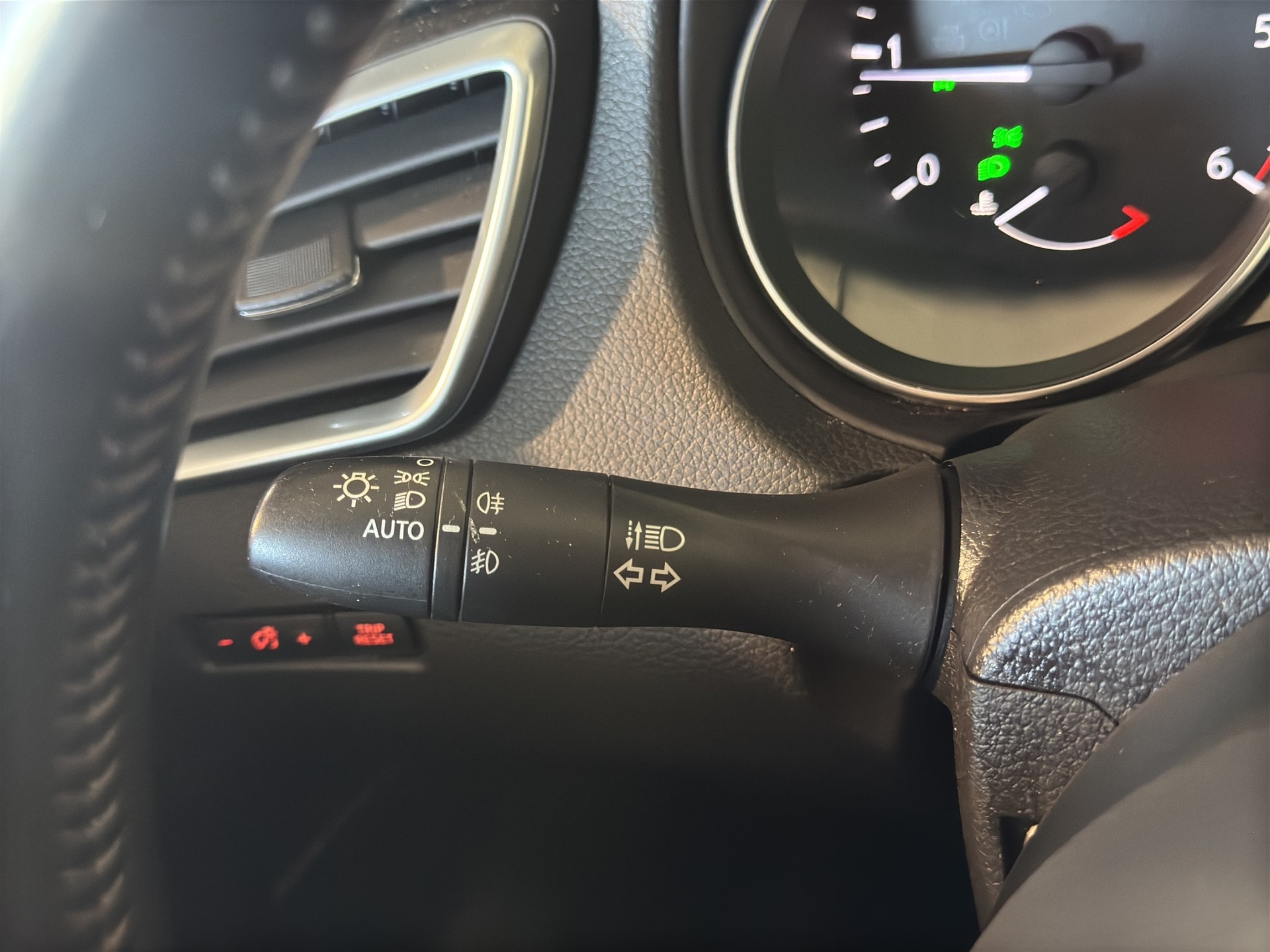 NISSAN Qashqai 1.6 dCi tekna+ ALL-MODE 4x4-image-24