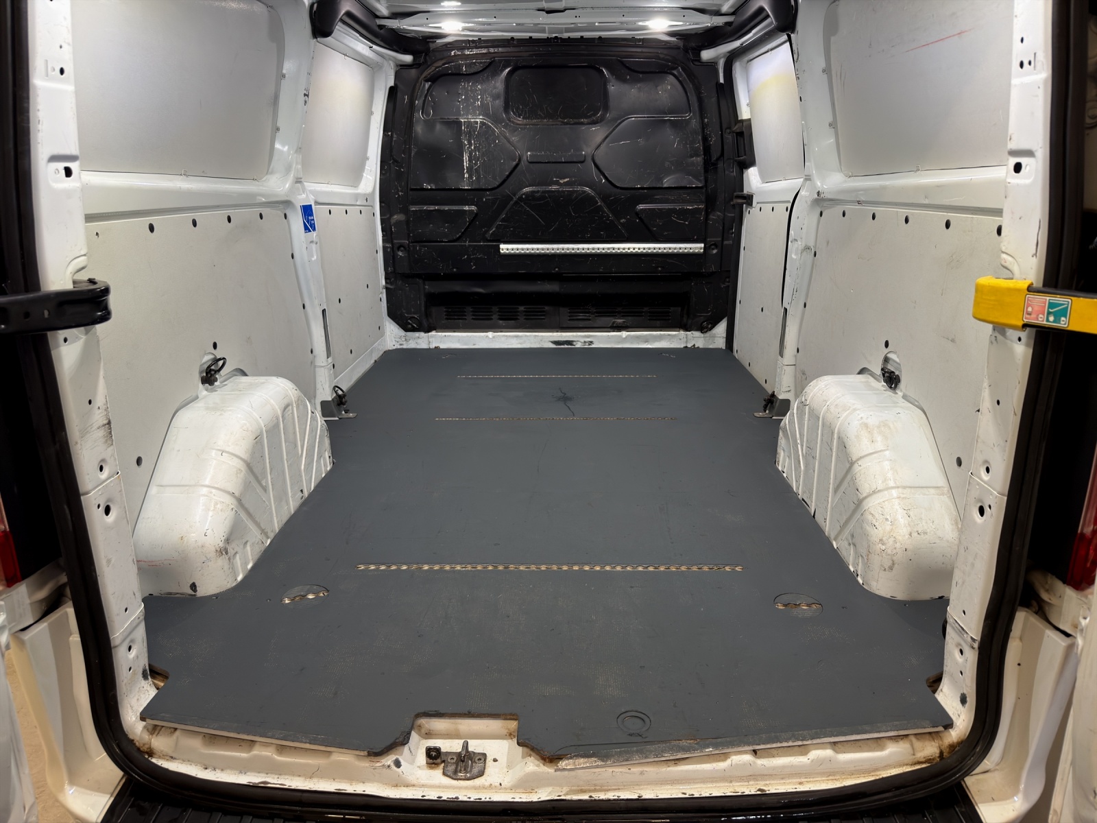 FORD Transit Custom Van 320 L2H1 Trend-image-18
