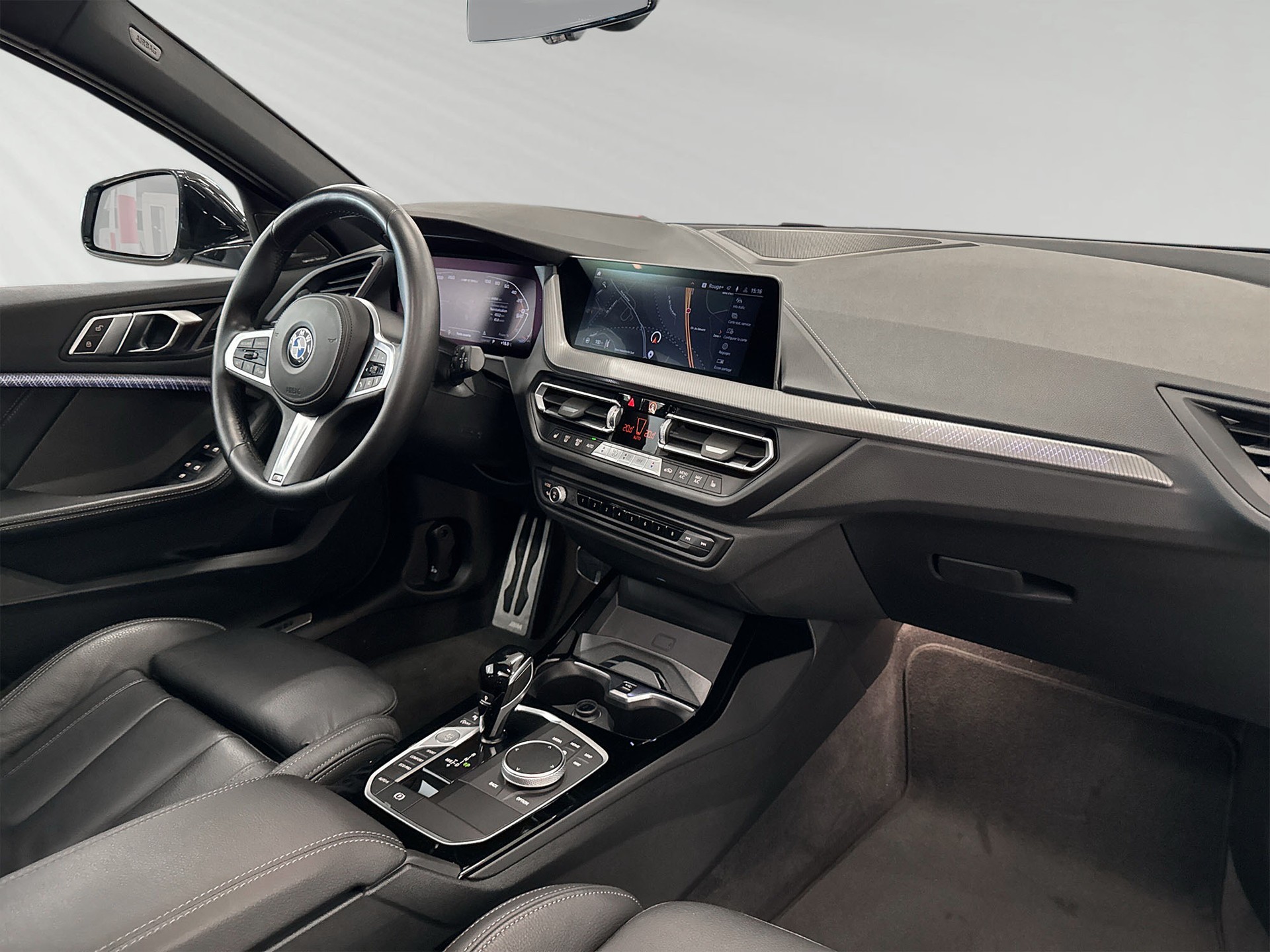 BMW M135i xDrive Swiss Performance Steptronic-image-4