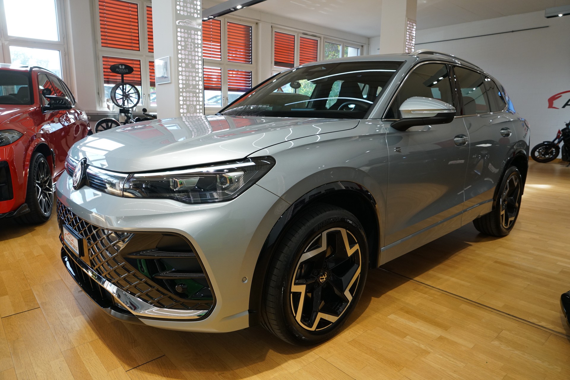 VW Tiguan 2.0 TSI DSG R-Line 4Motion-image-0