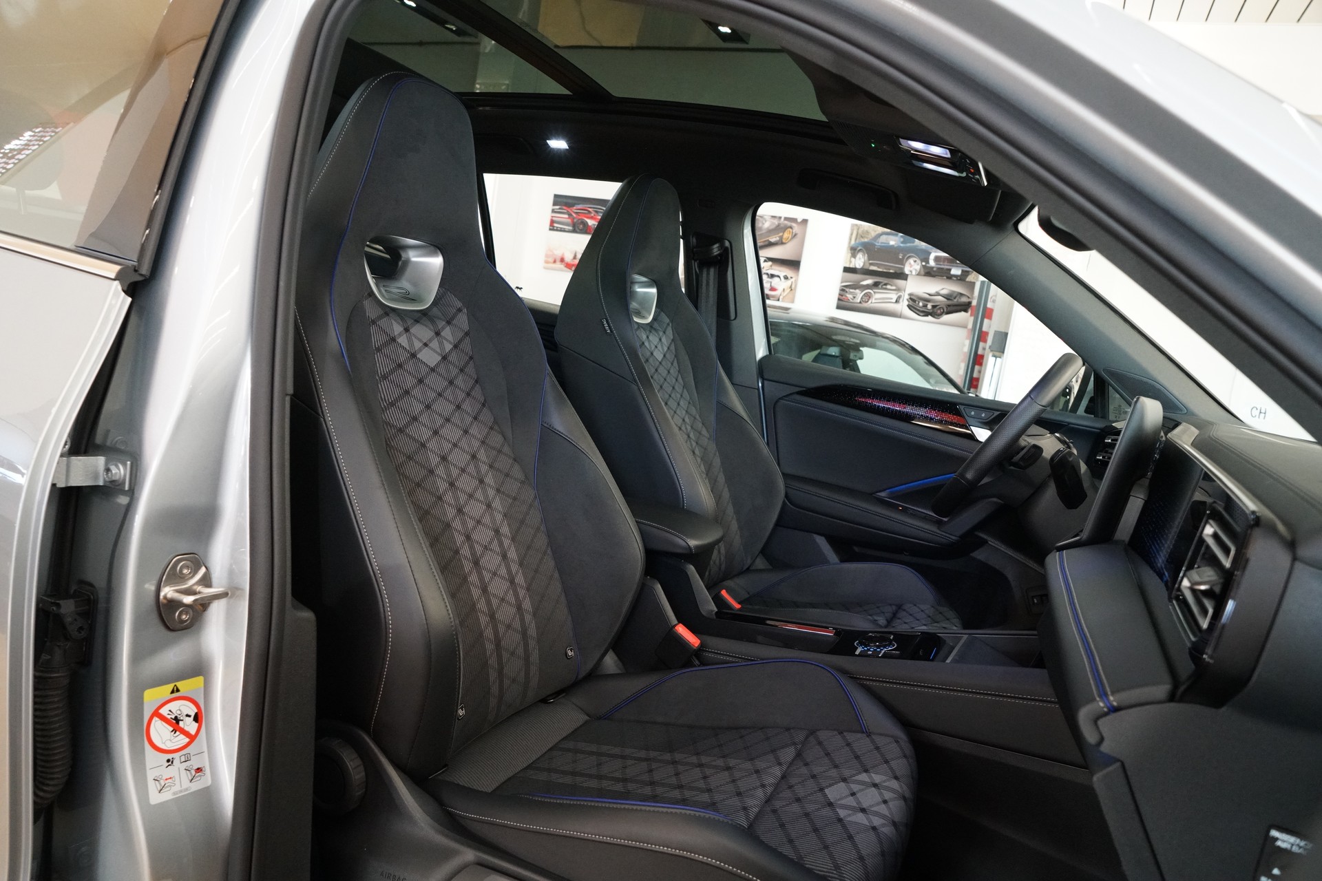 VW Tiguan 2.0 TSI DSG R-Line 4Motion-image-20