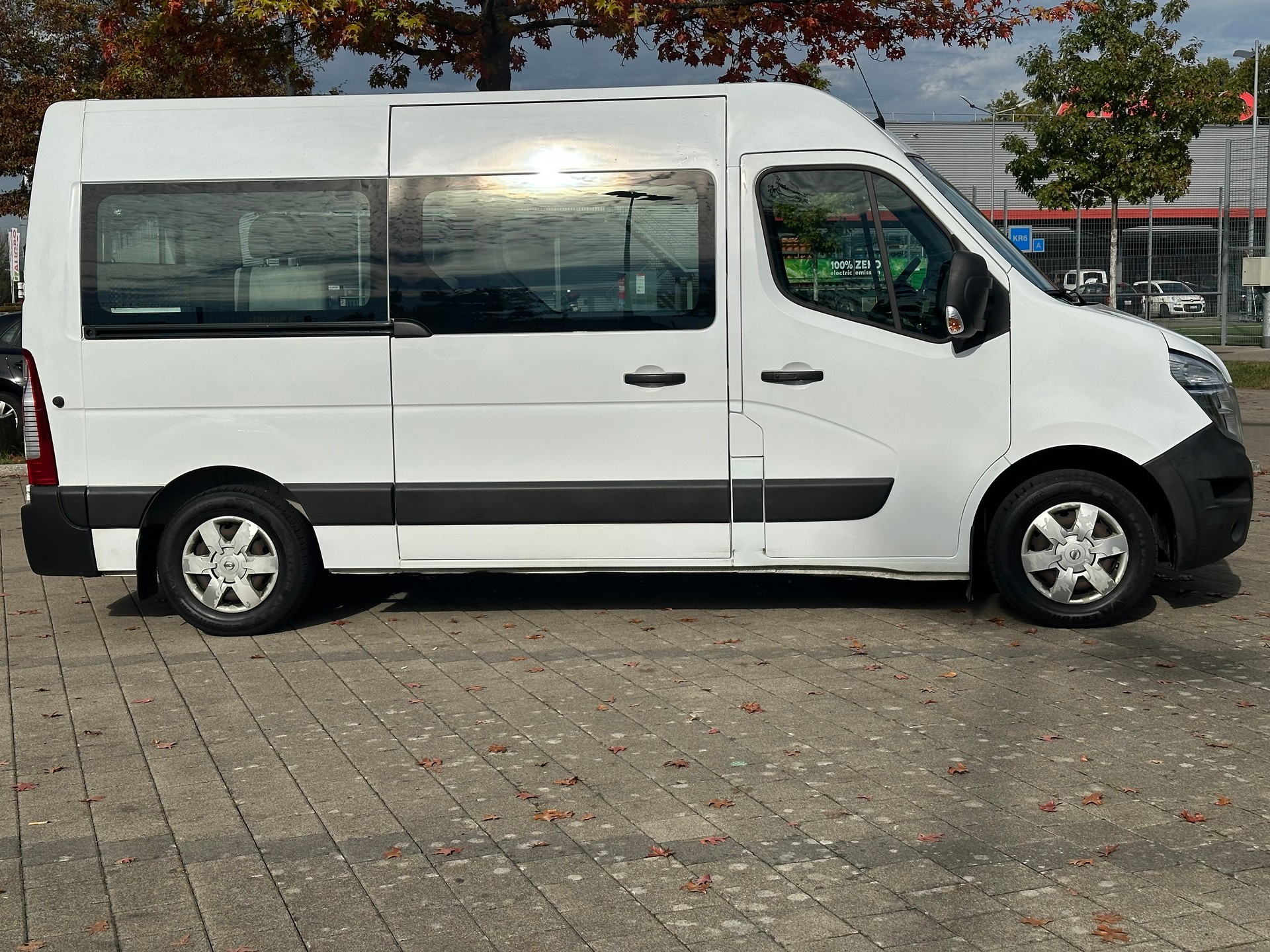 NISSAN NV400 F35.17 L2H2 FWD Comfort-showroom-element-3