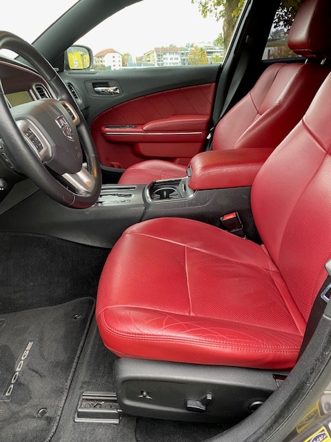 DODGE Charger-image-2