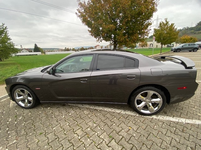 DODGE Charger-image-7
