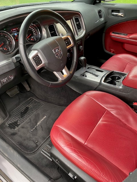 DODGE Charger-image-1