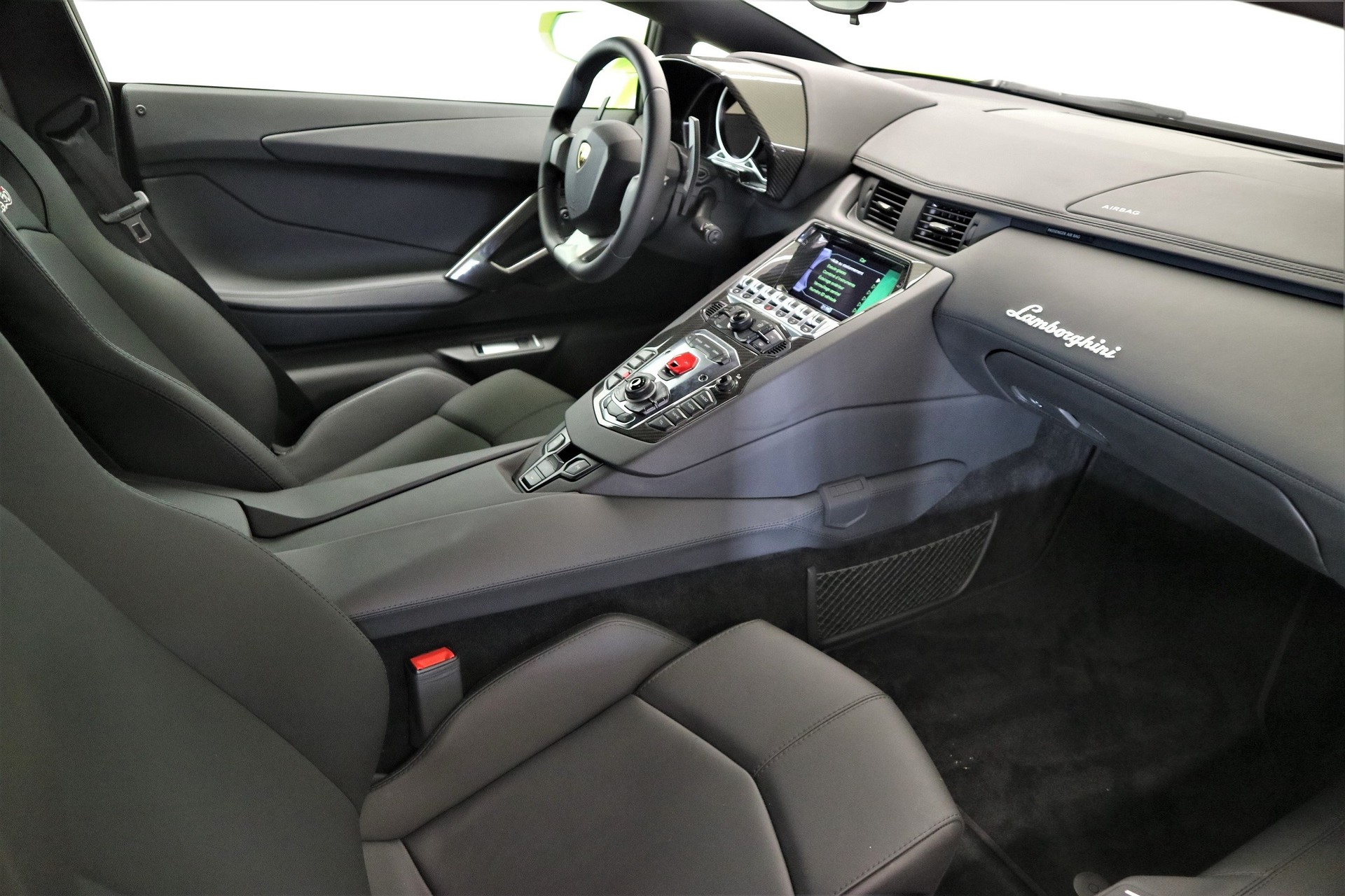 LAMBORGHINI Aventador LP700-4 Miura Edition-image-6