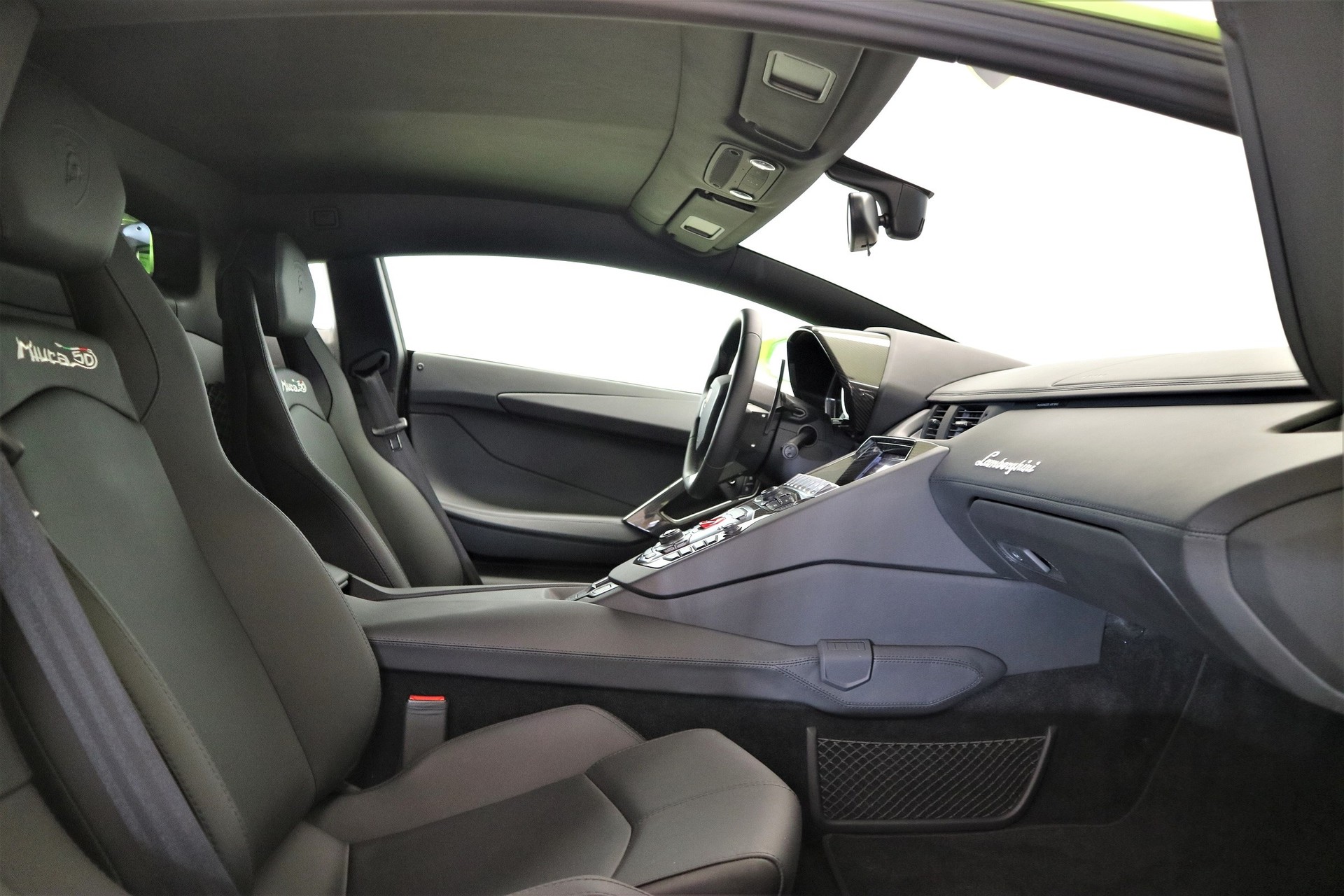 LAMBORGHINI Aventador LP700-4 Miura Edition-image-5