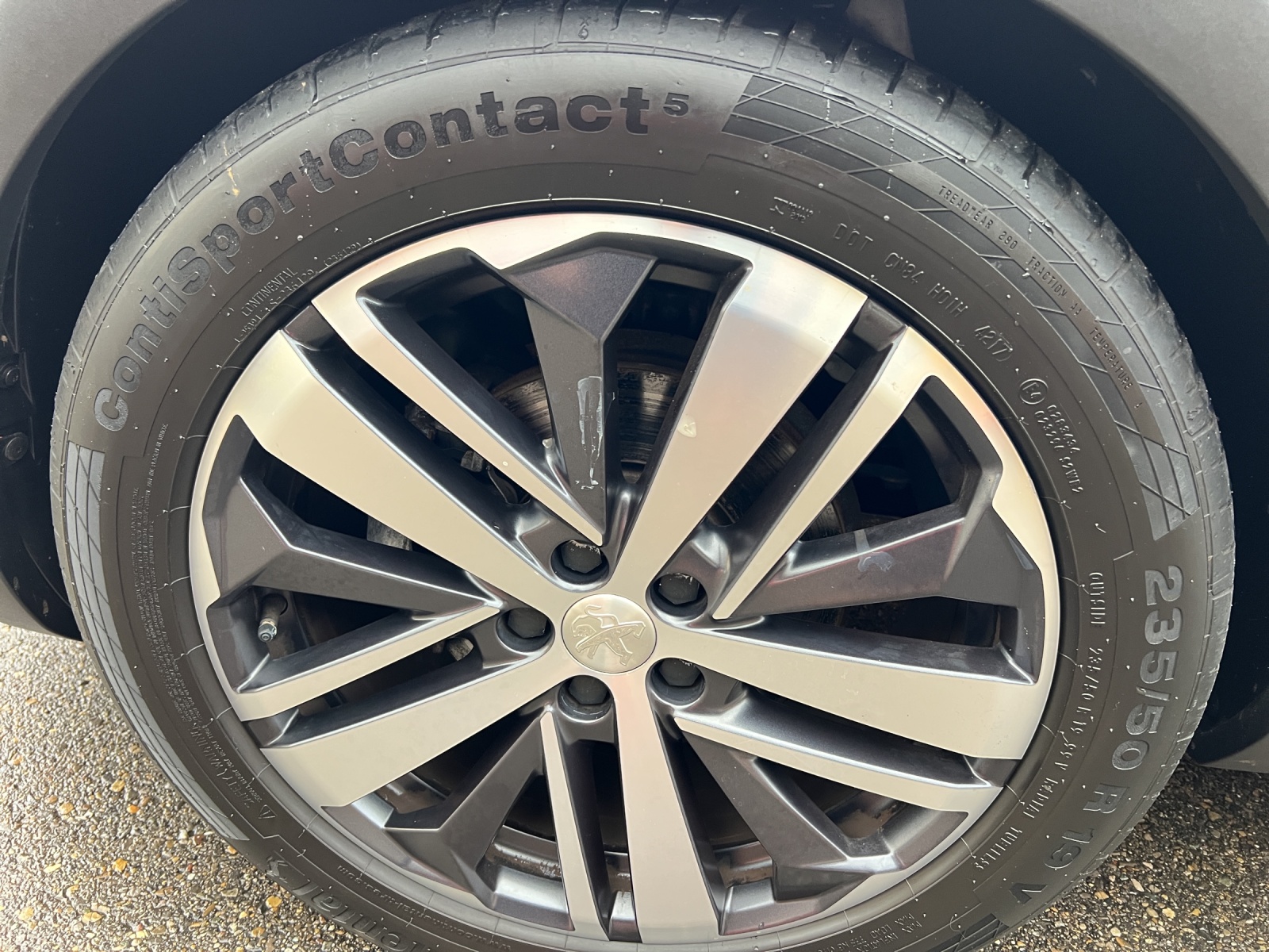 PEUGEOT 5008 2.0 BlueHDi GT EAT-image-21