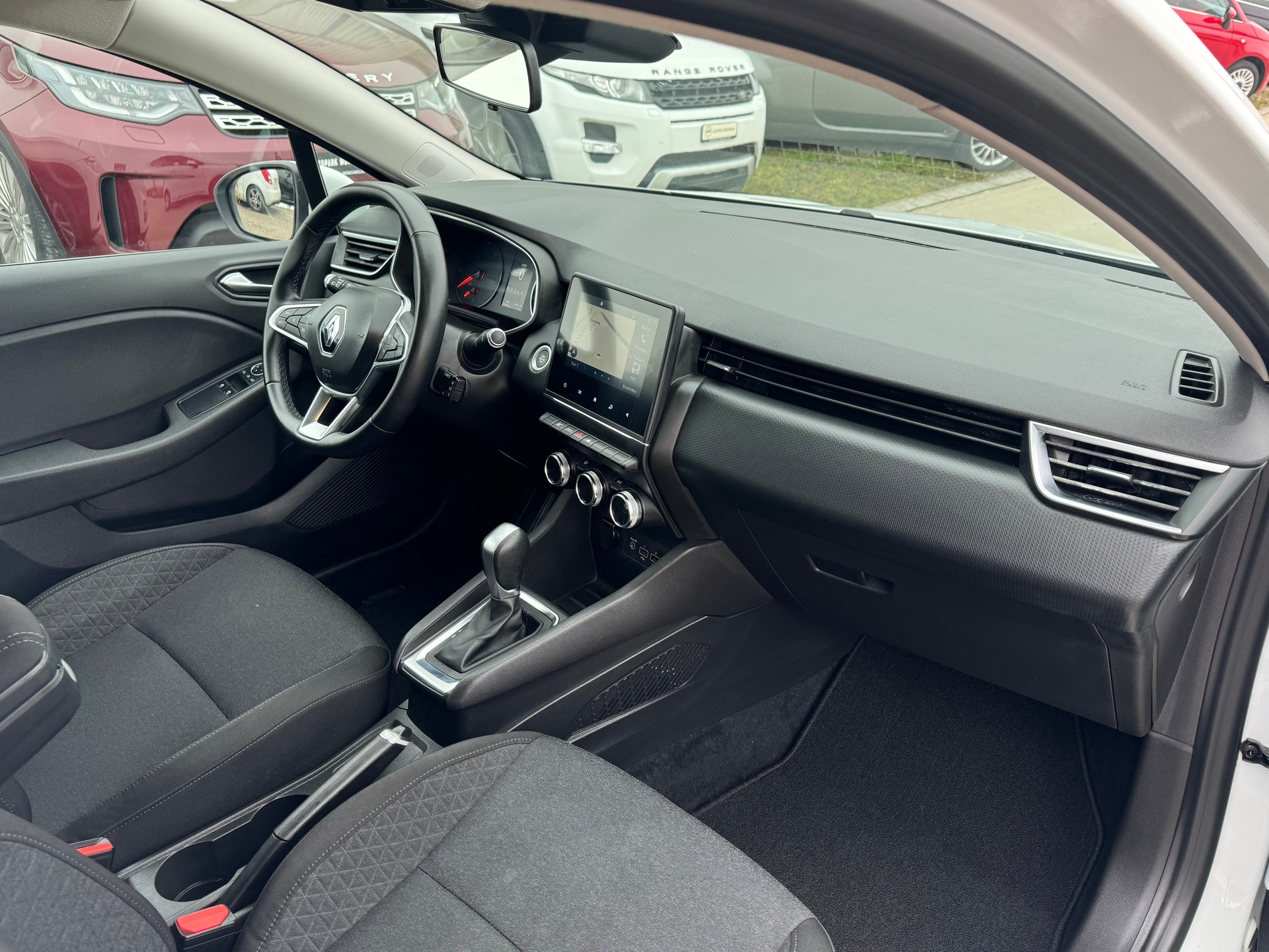 RENAULT Clio 1.0 Business CVT-image-7