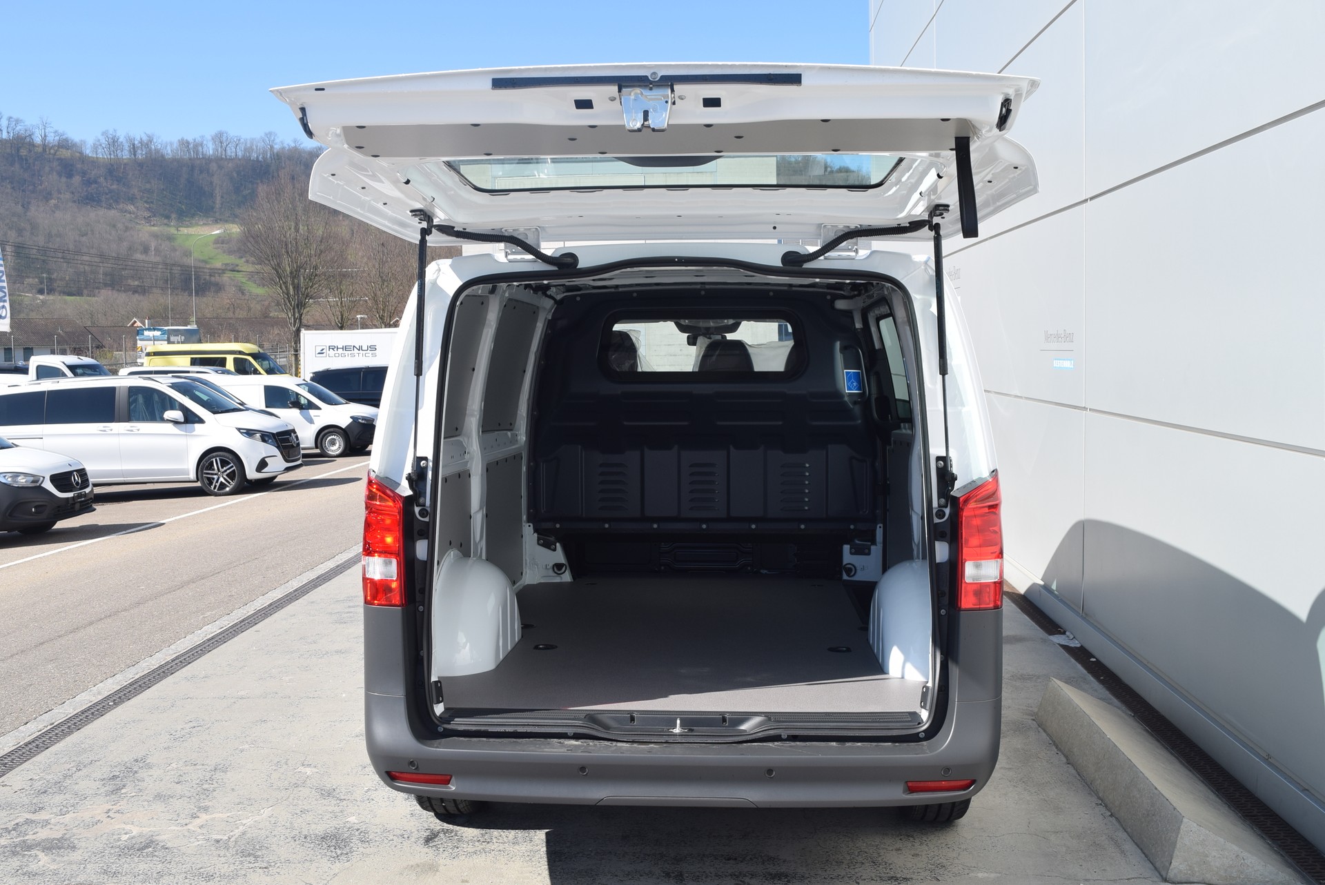 MERCEDES-BENZ Vito 114 CDI Lang 9G-TRONIC PRO-image-5
