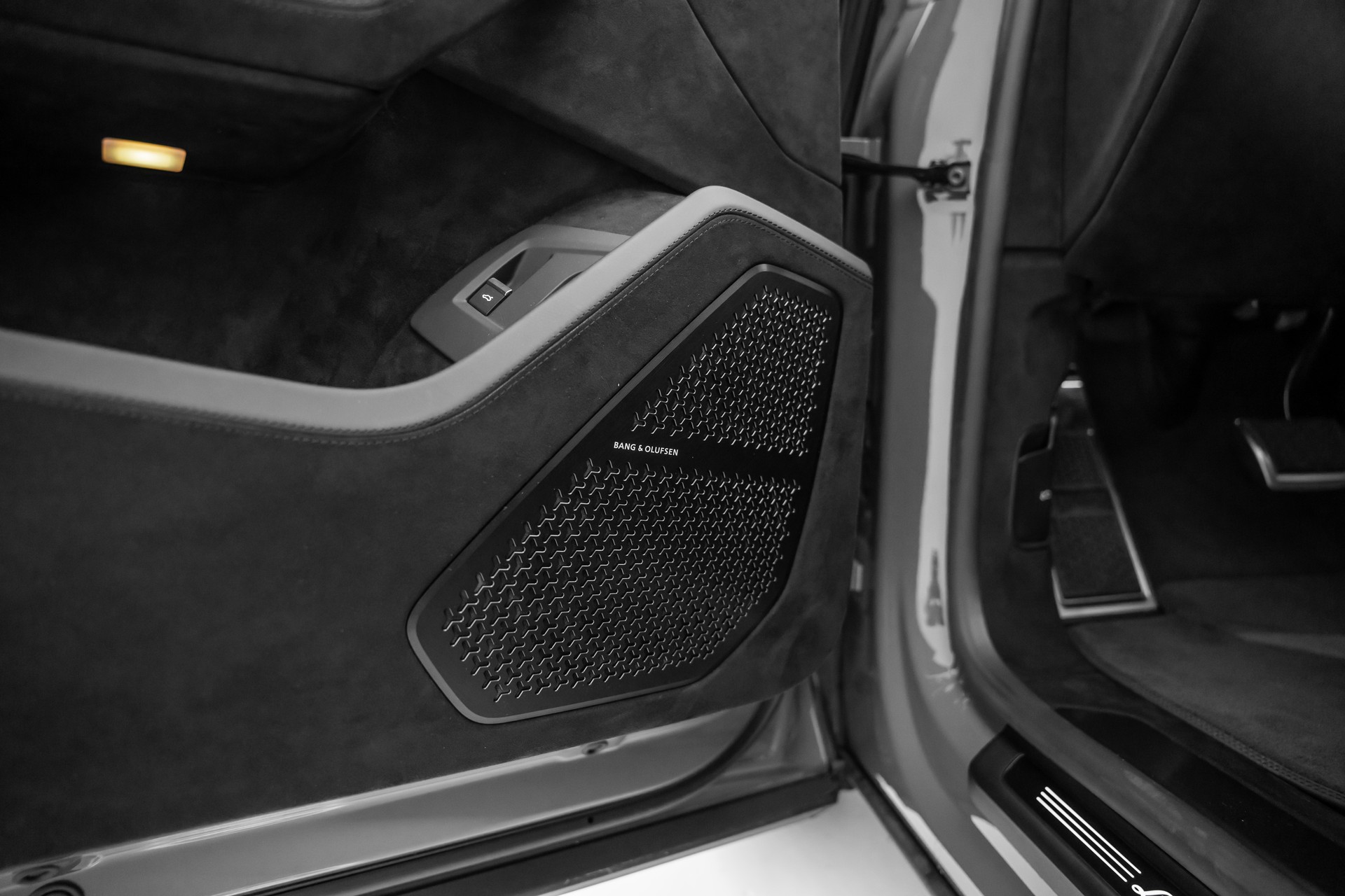 LAMBORGHINI Performante-image-21