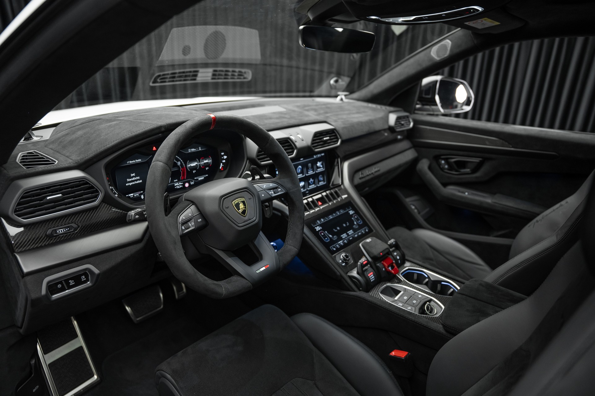 LAMBORGHINI Performante-image-15