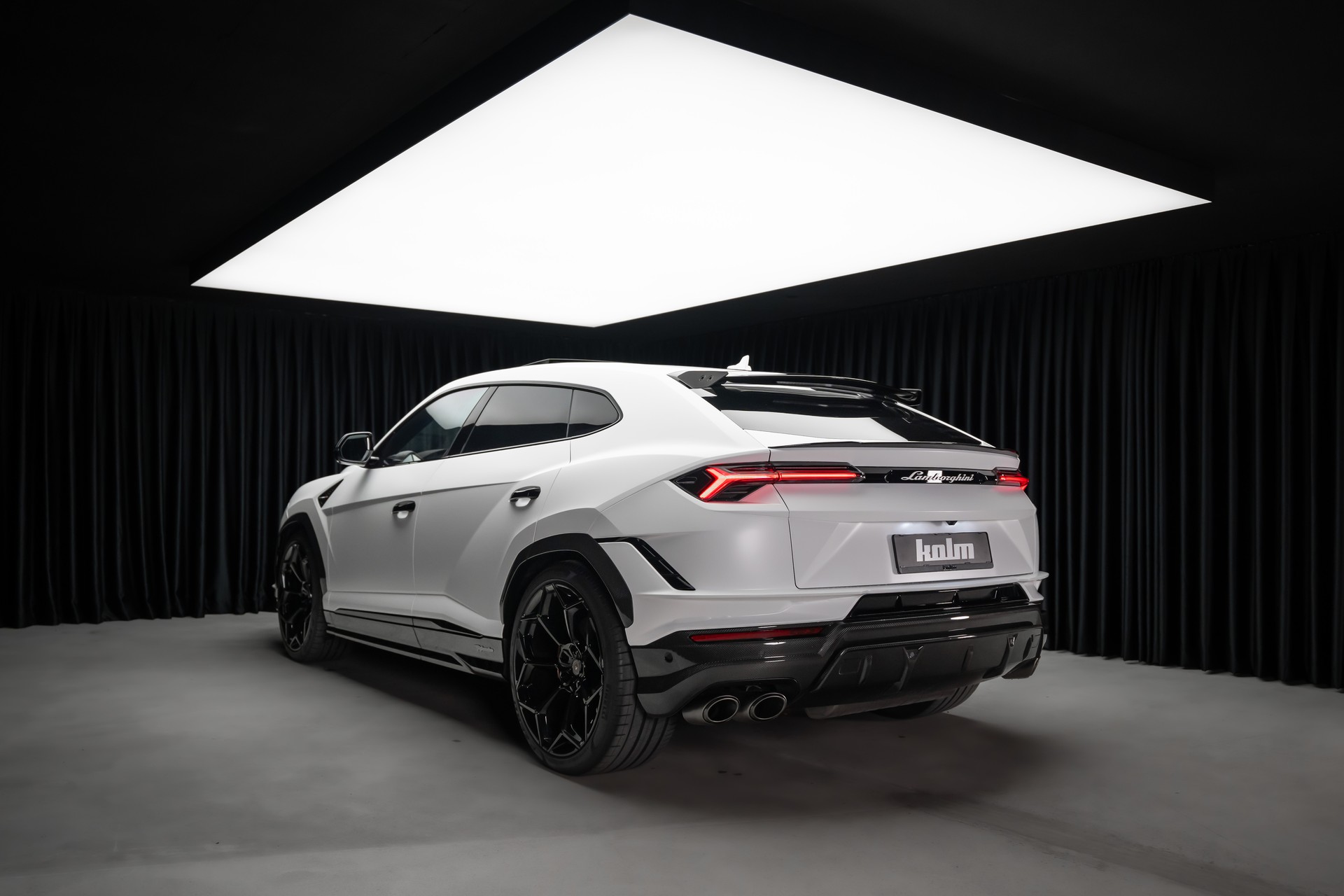 LAMBORGHINI Performante-image-14