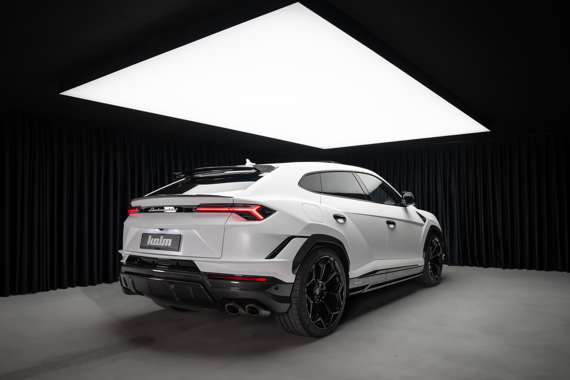LAMBORGHINI Performante-image-10