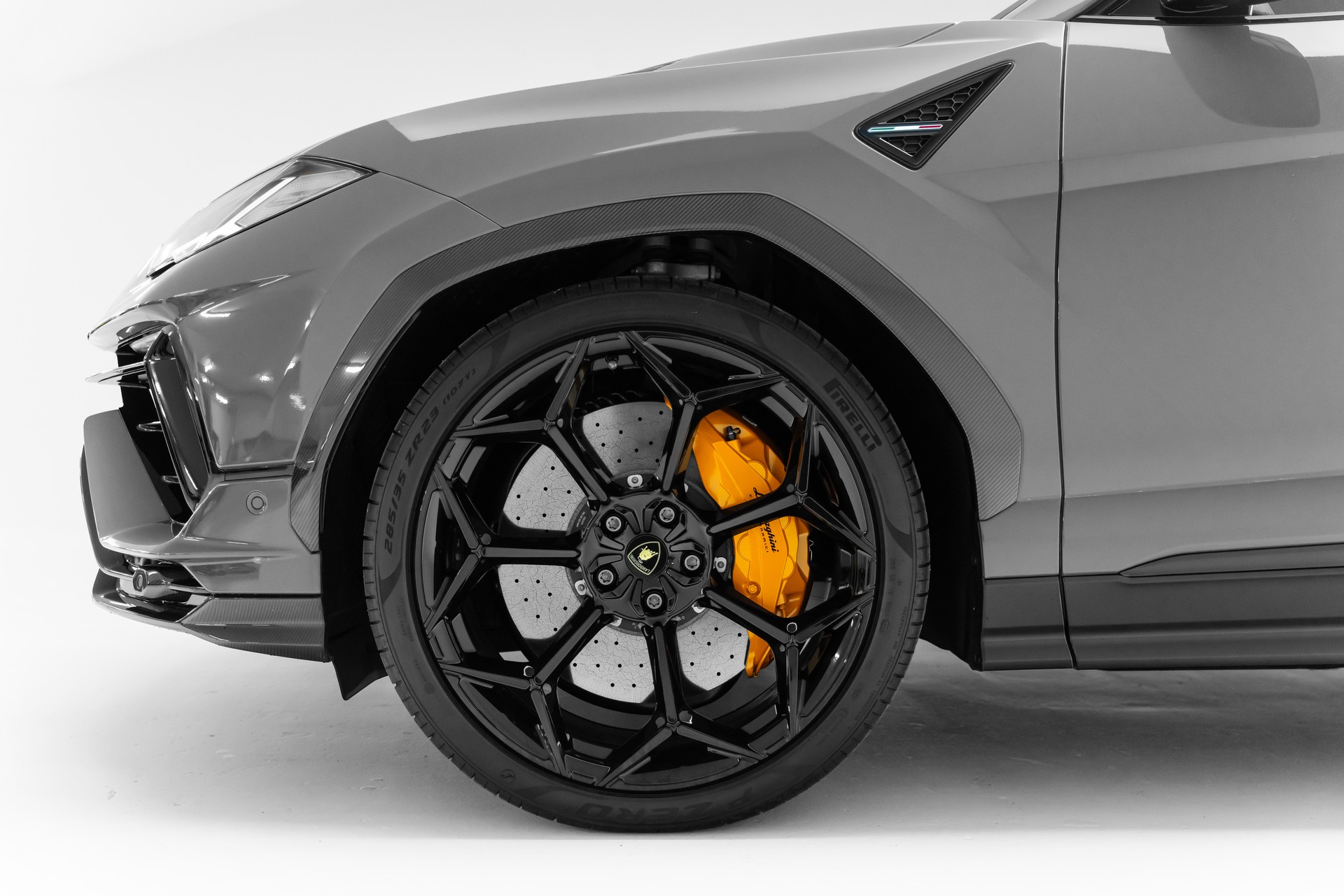LAMBORGHINI Performante-image-7