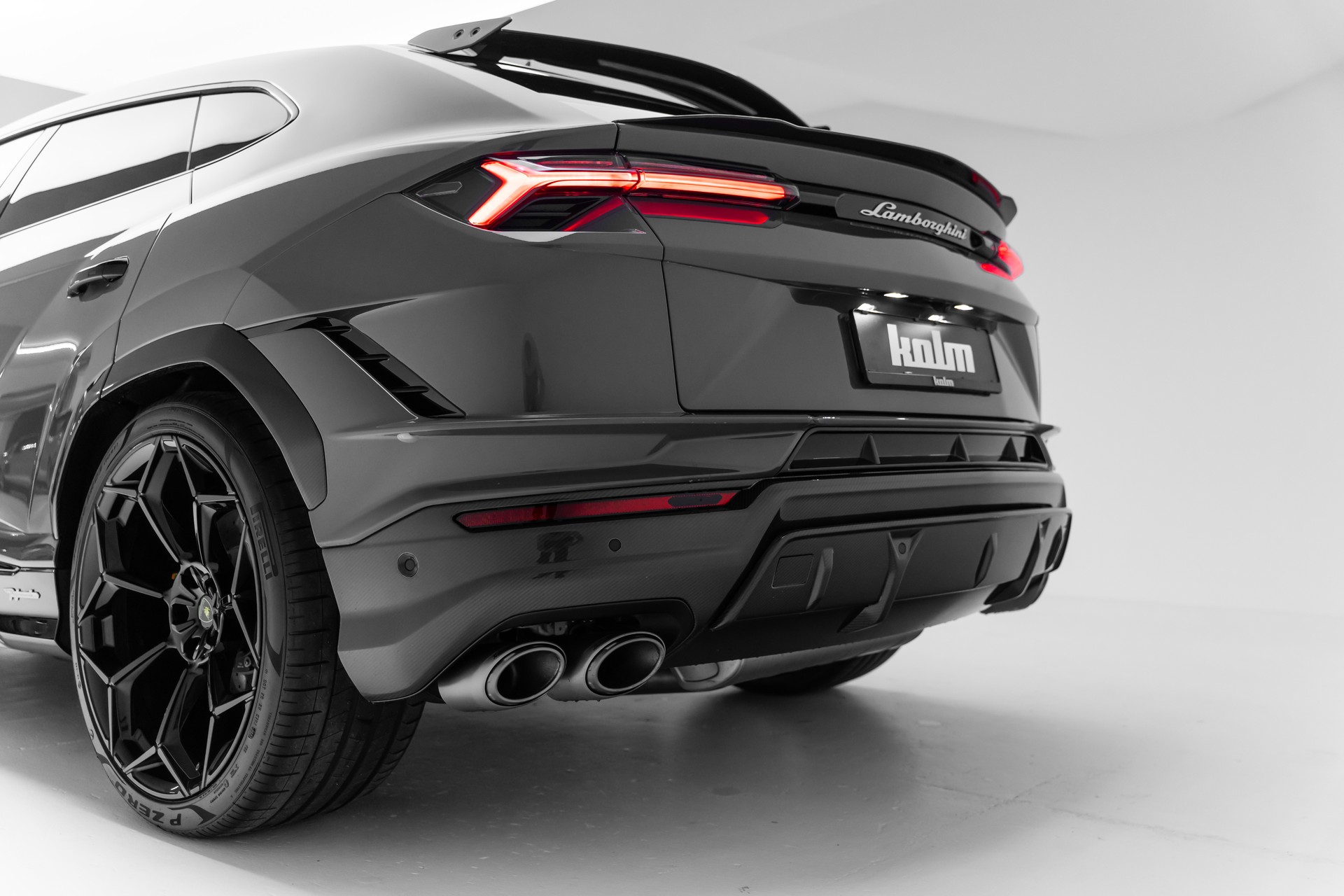 LAMBORGHINI Performante-image-16