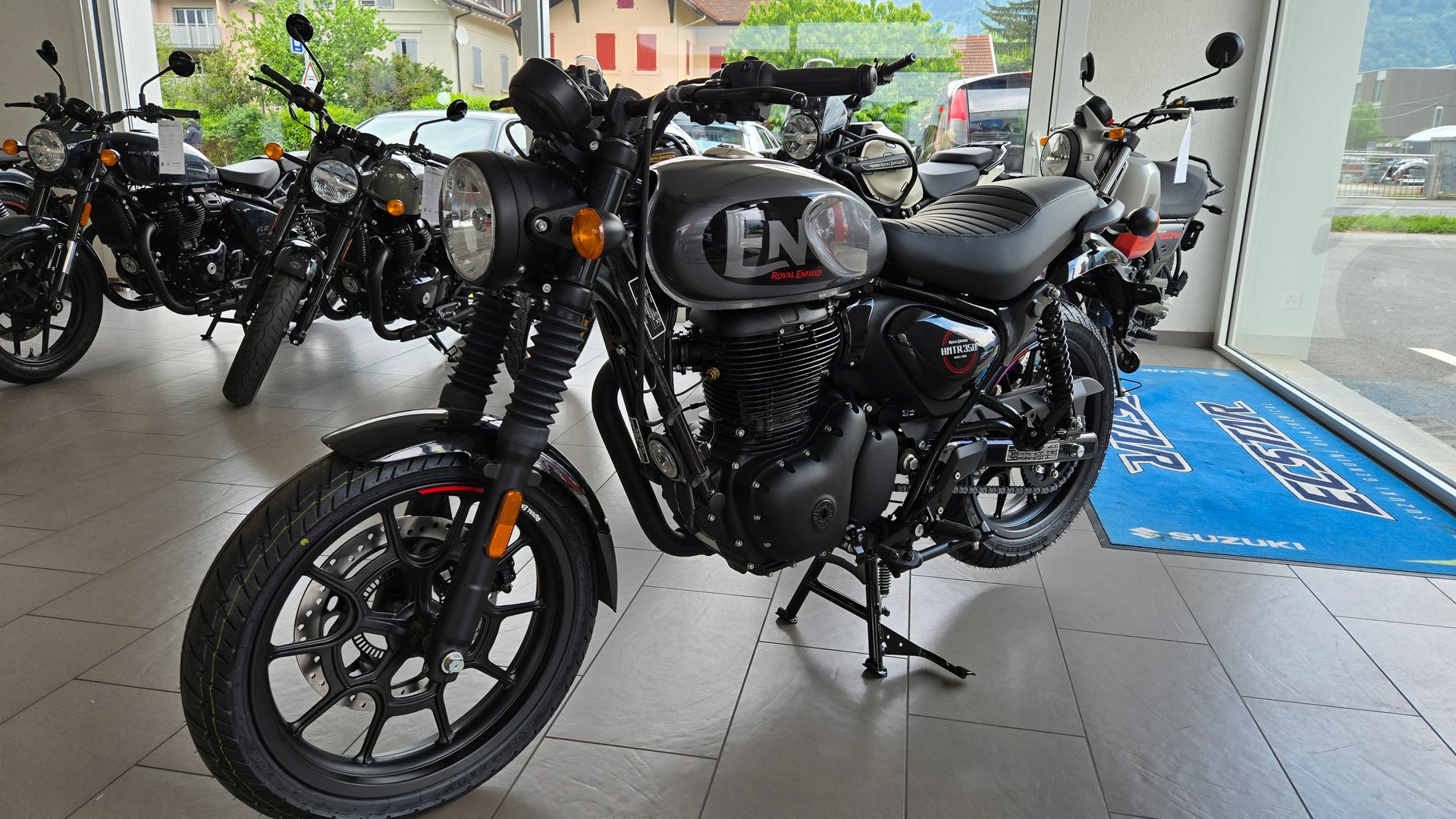 ROYAL ENFIELD Hntr 350 Dapper-image-1