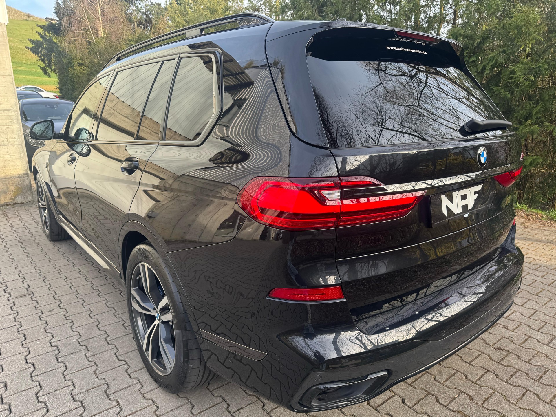 BMW X7 xDrive M50d Steptronic-image-2