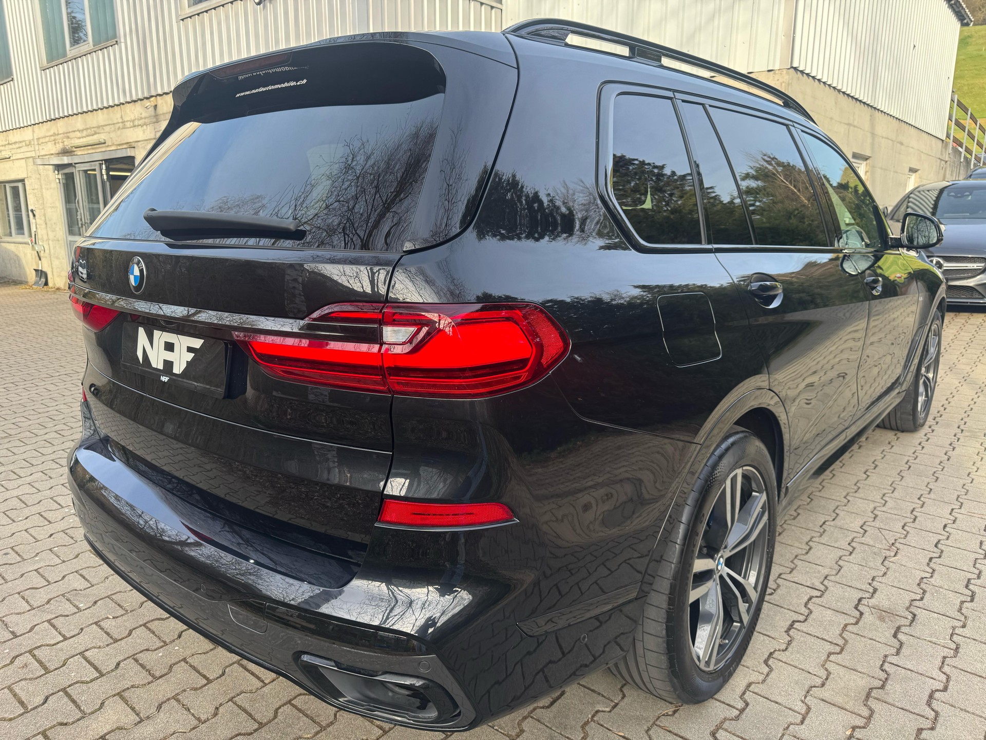 BMW X7 xDrive M50d Steptronic-image-4