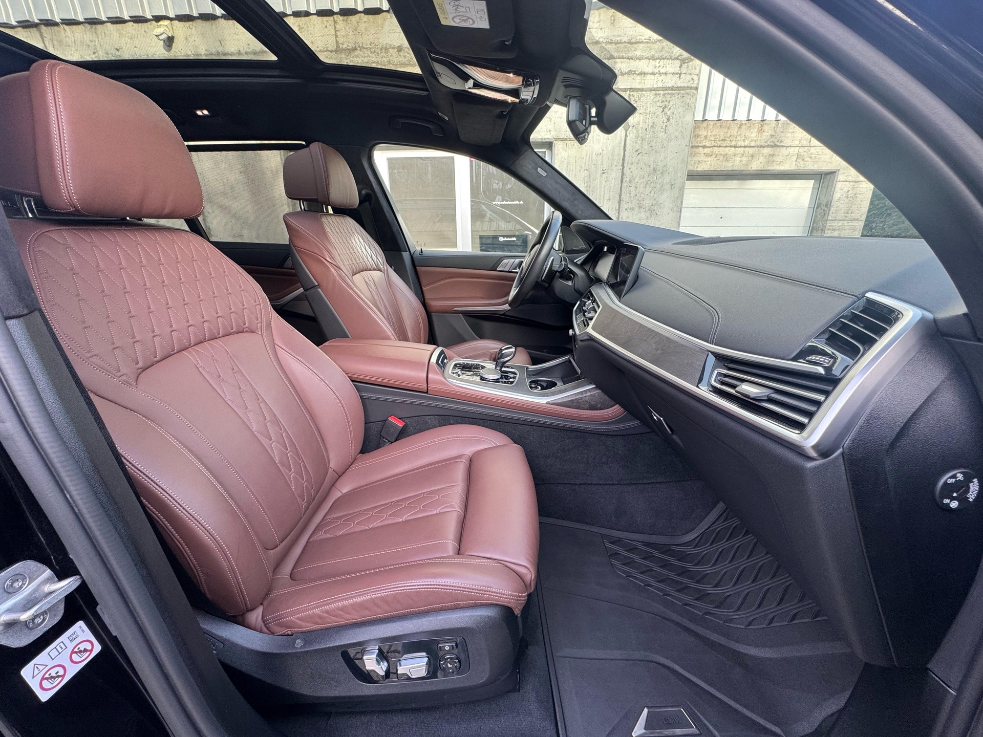 BMW X7 xDrive M50d Steptronic-image-19