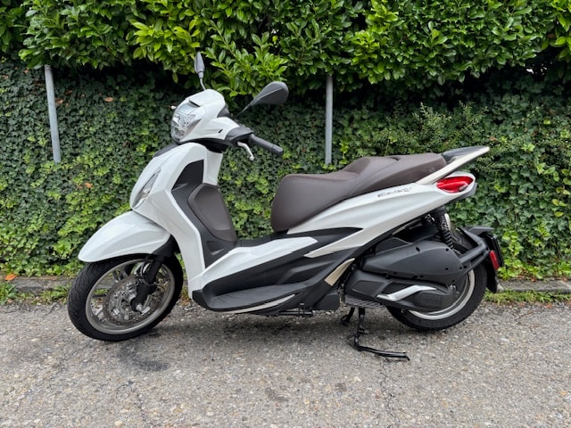 PIAGGIO Beverly 300