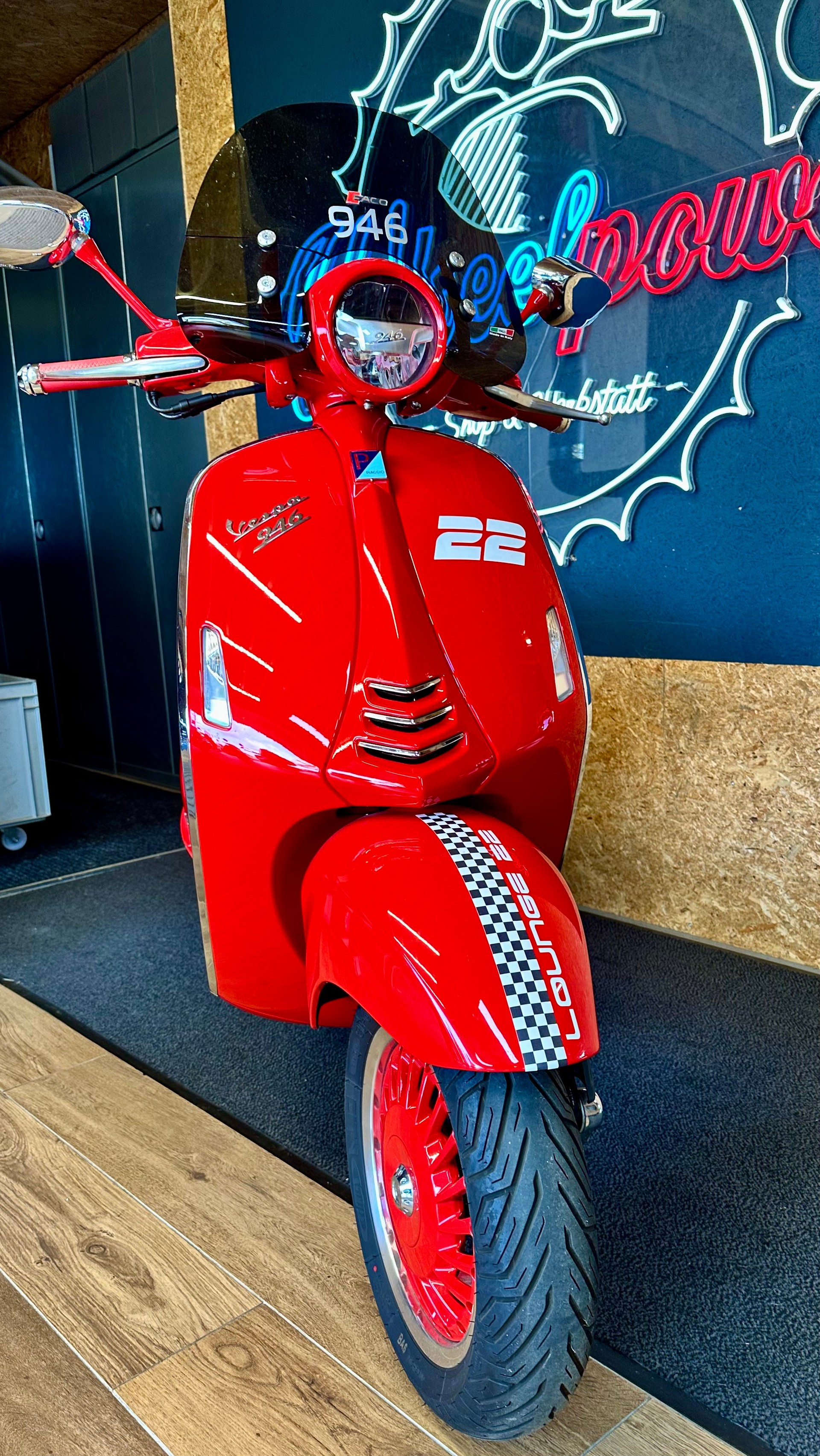 PIAGGIO Vespa 946 125 i.e. ABS Red-image-4
