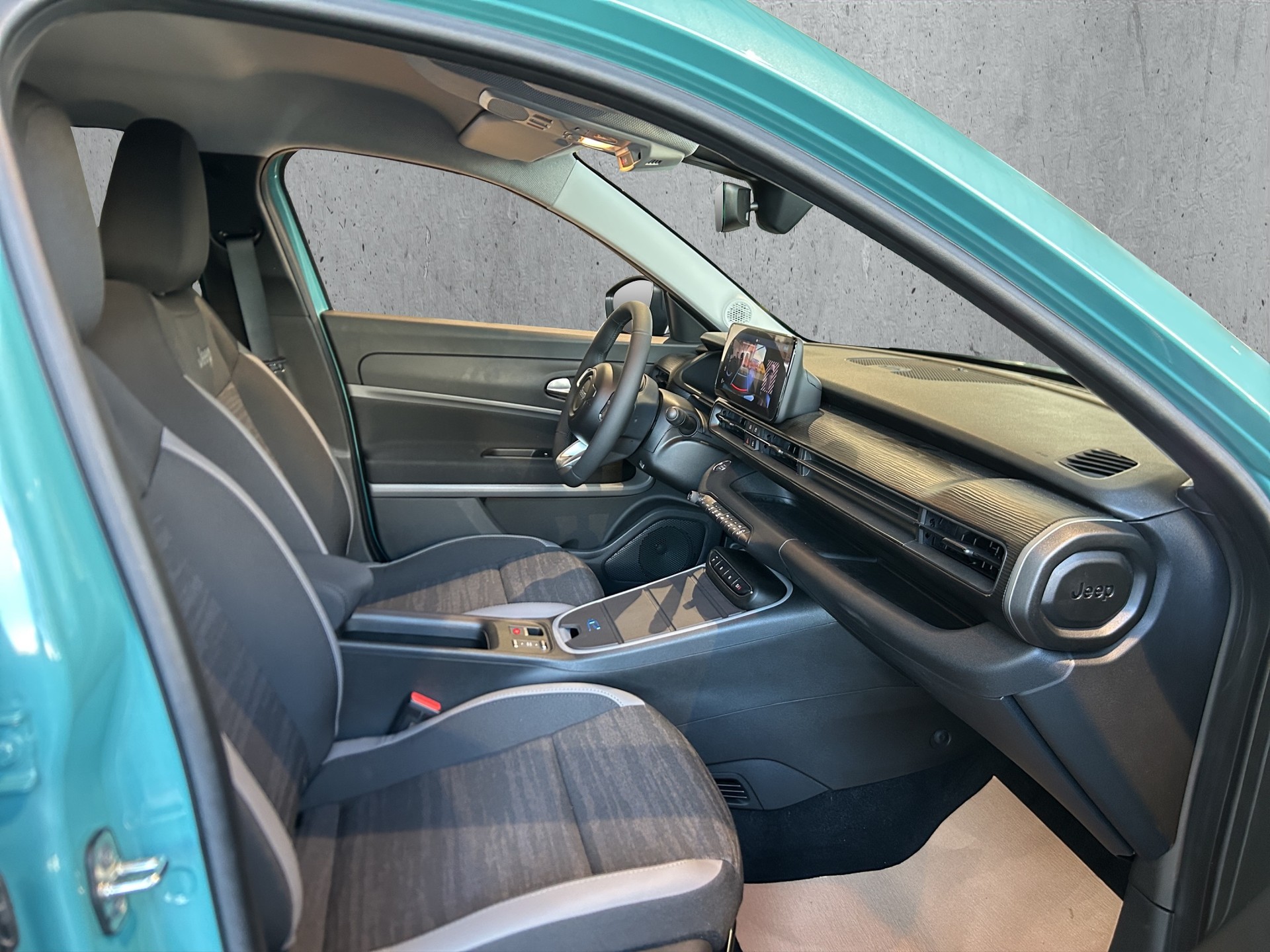 JEEP Avenger Longitude 156cv Business-image-11