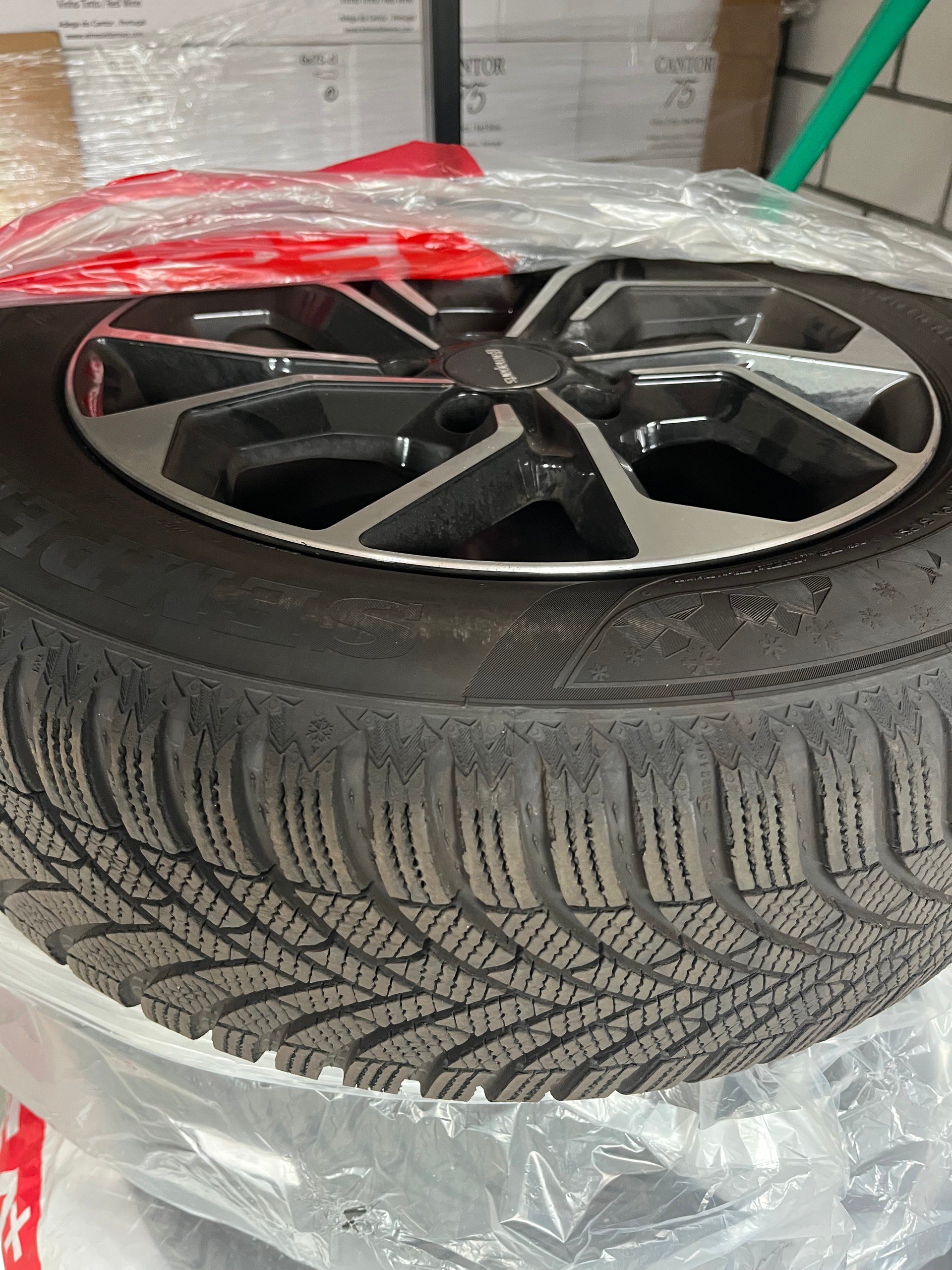 AUDI Q2 35 TFSI AttractionI S-tronic-image-12