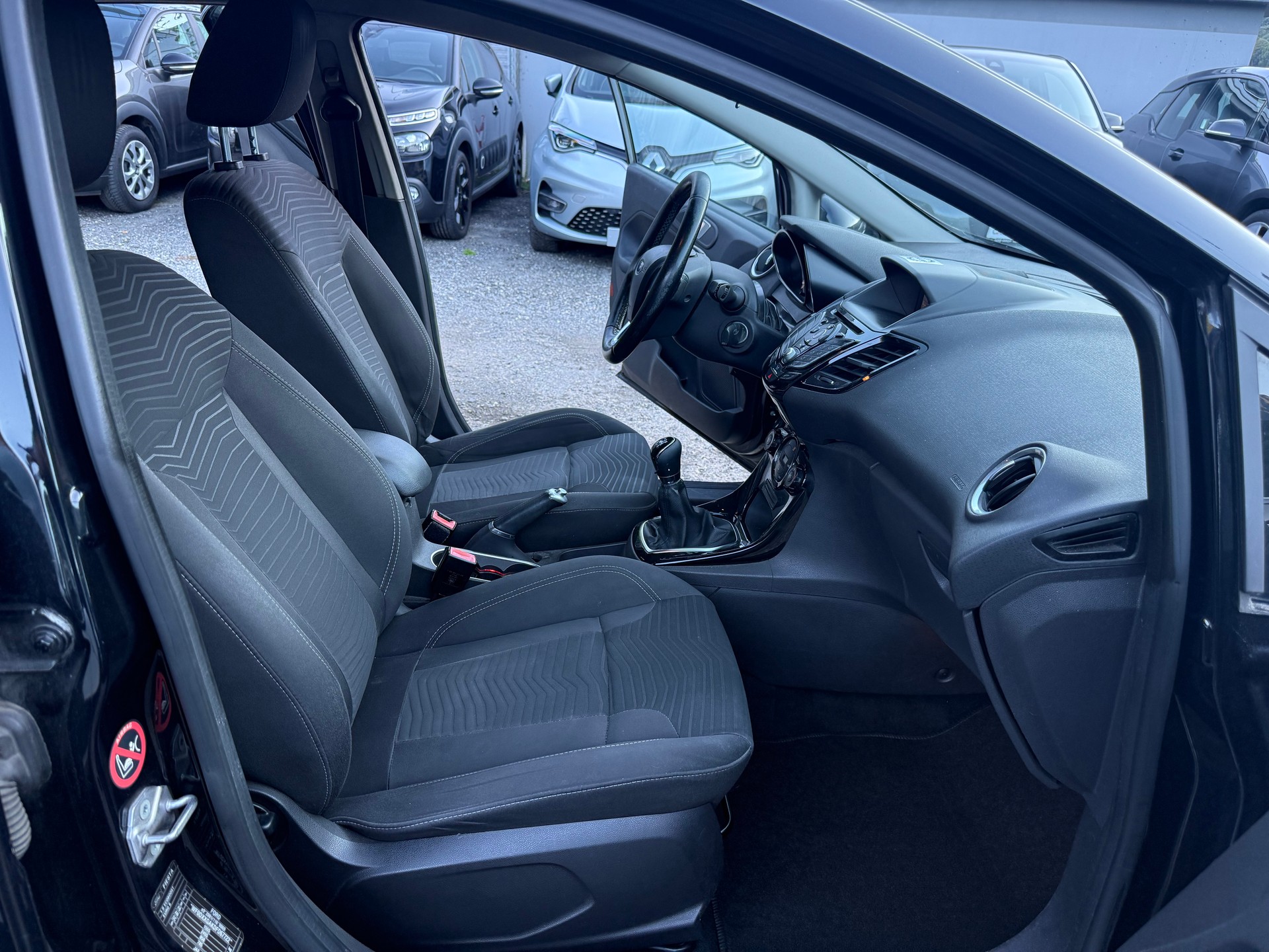 FORD Fiesta 1.0 SCTi Titanium-image-5
