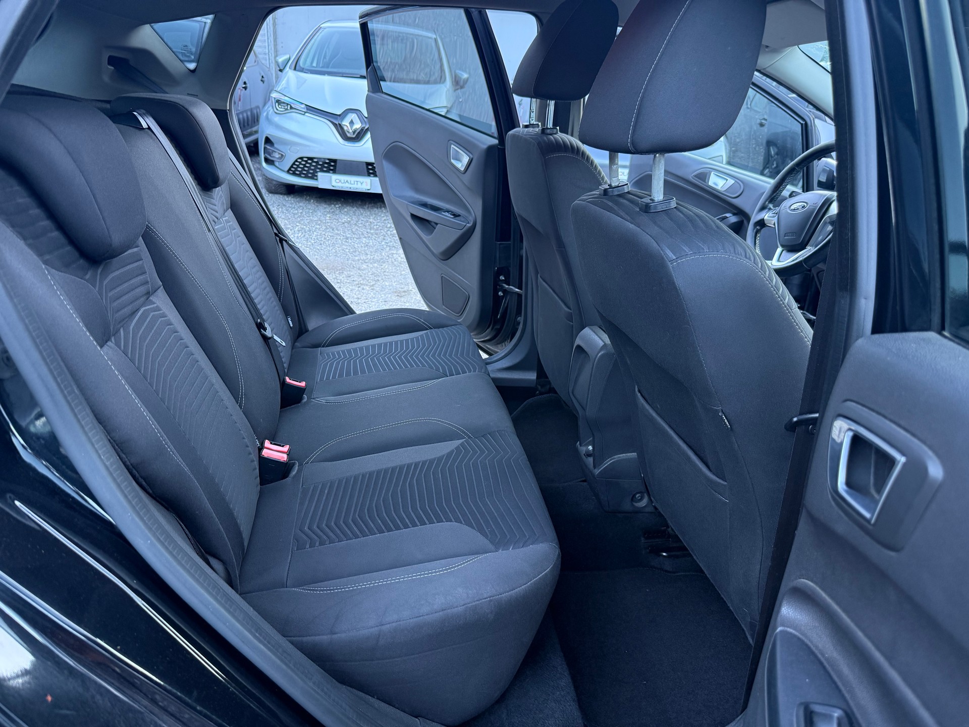FORD Fiesta 1.0 SCTi Titanium-image-7