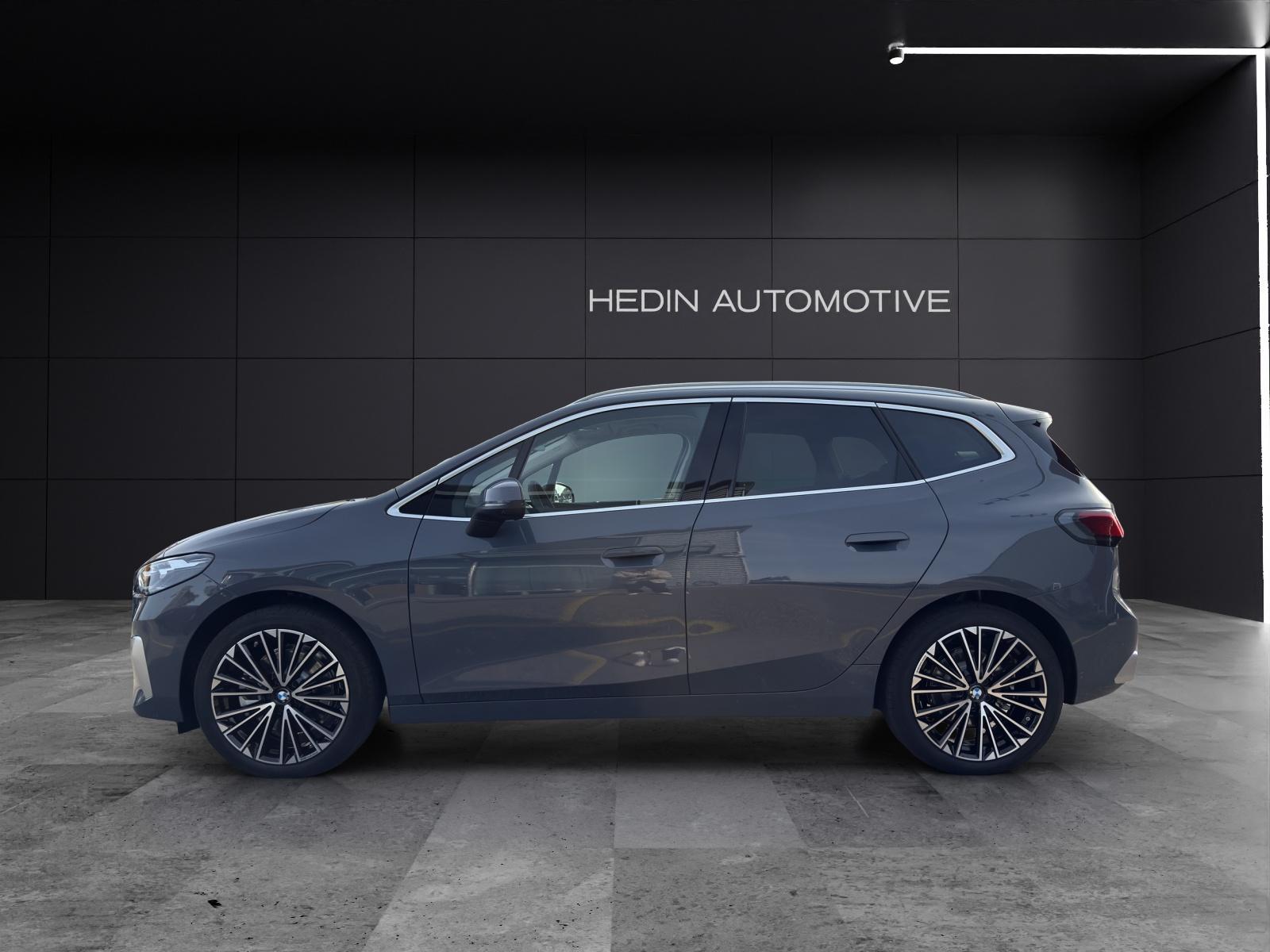 BMW 223i xDrive Active Tourer-showroom-element-2